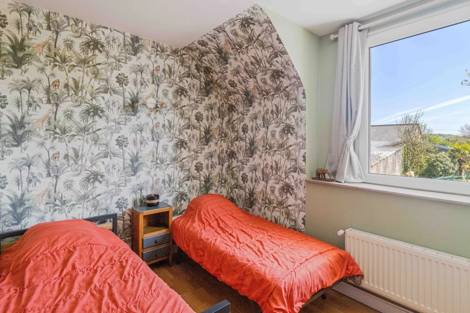 MAISON LEBLOND/MONTAIGU-Bedroom