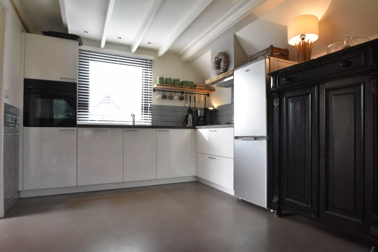 Another Day in Paradise-Kitchen