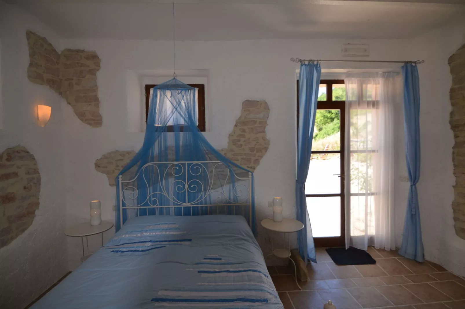 Aria-Bedroom