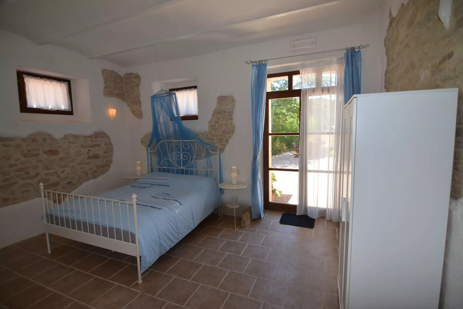 Aria-Bedroom