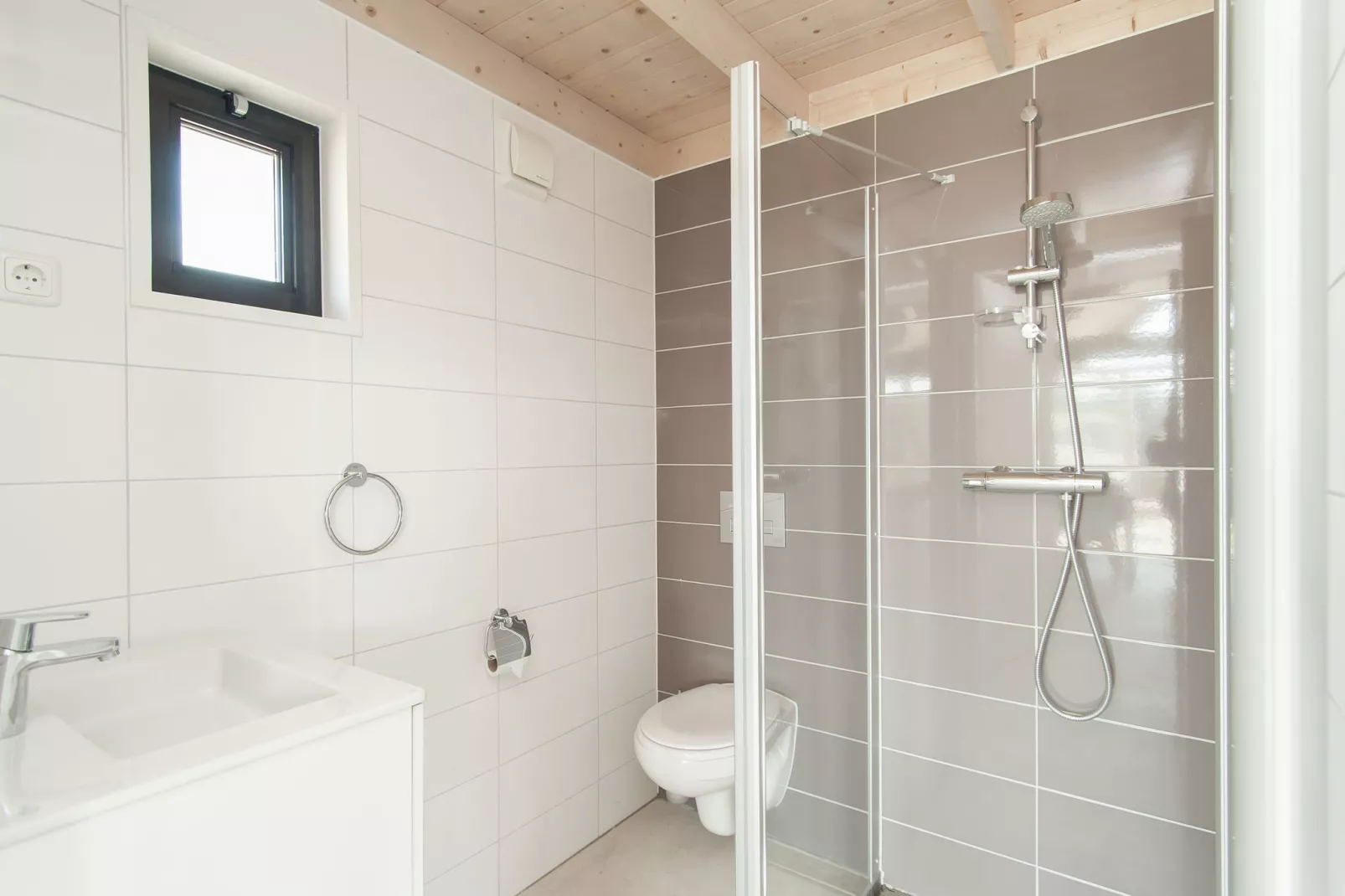 Sea Lodges Bloemendaal 2-Badezimmer