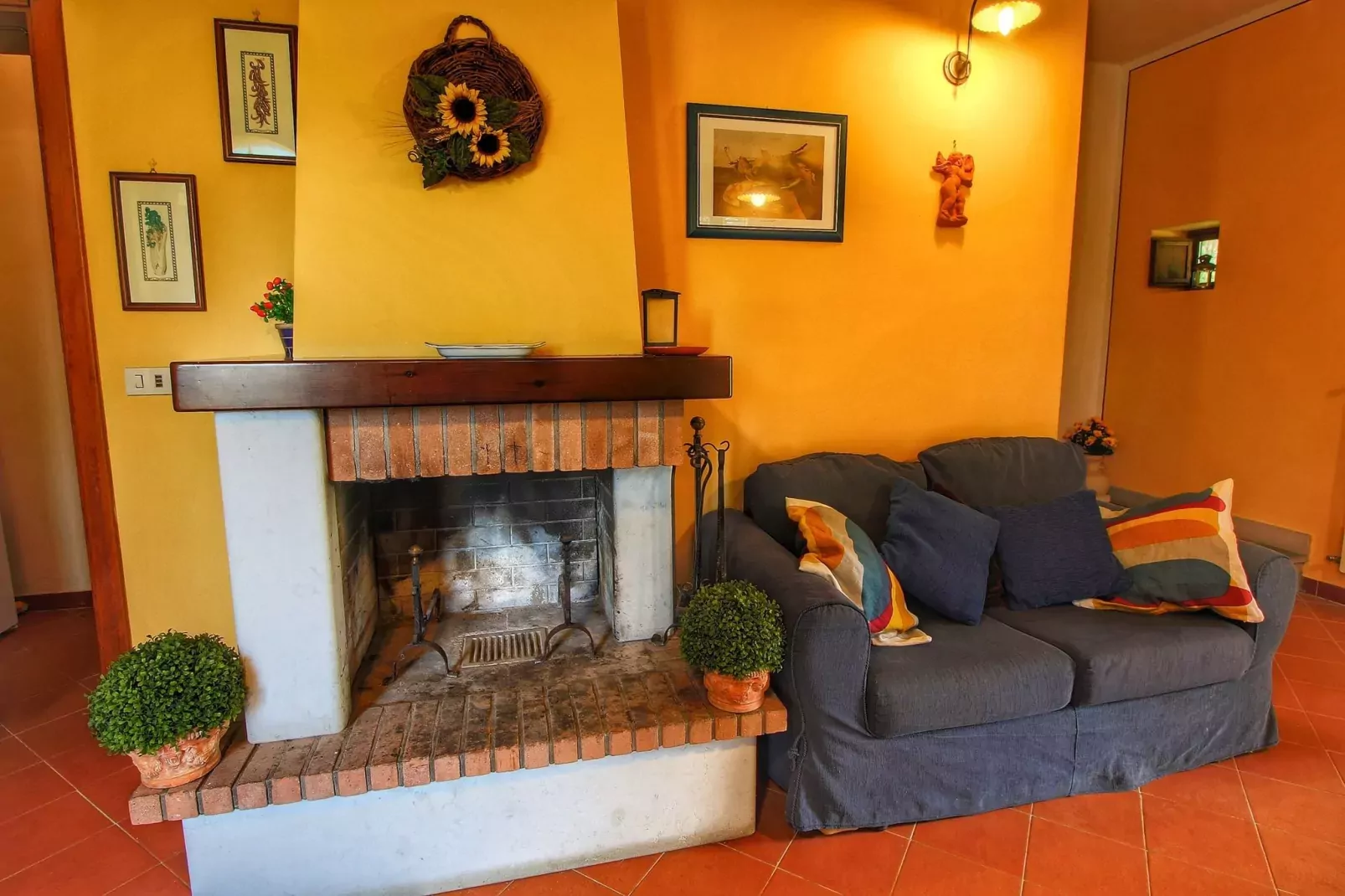 Camillo Tosco-Living room