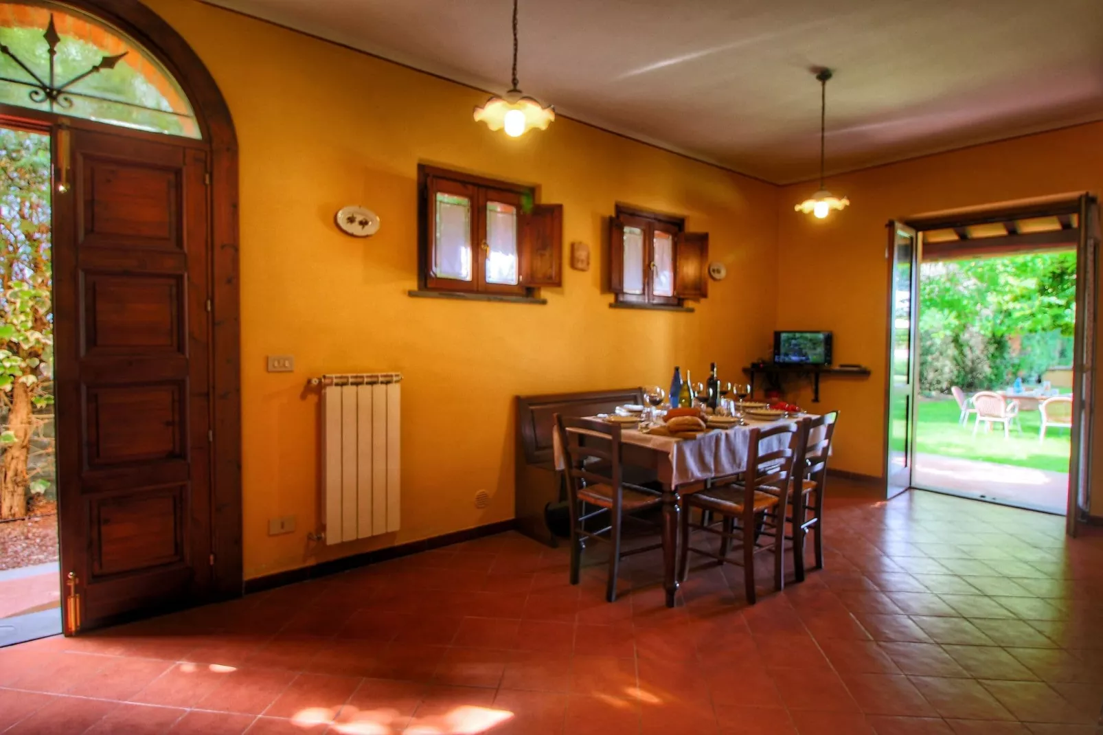 Camillo Tosco-Dining room