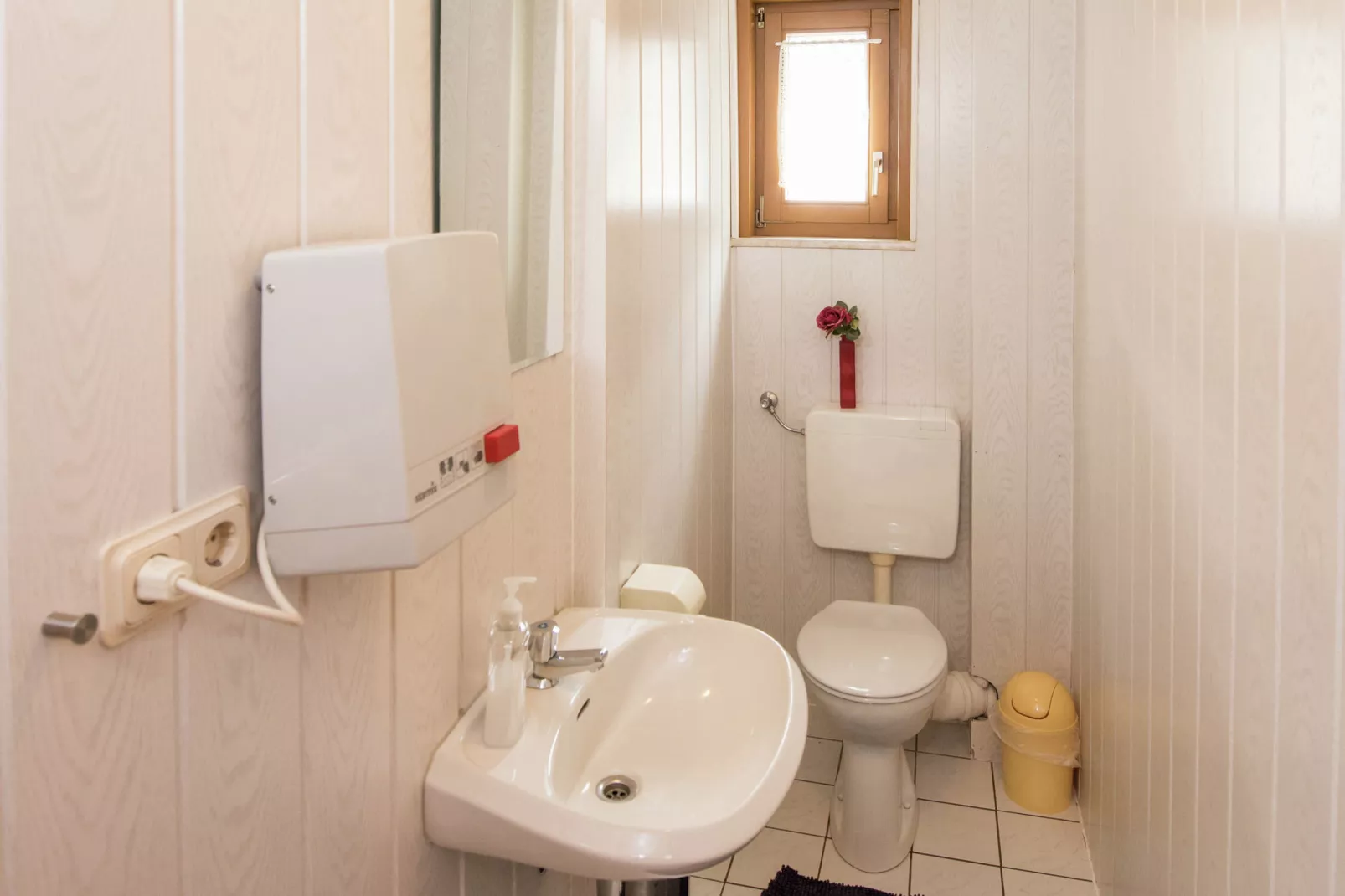 Am Anger-Bathroom