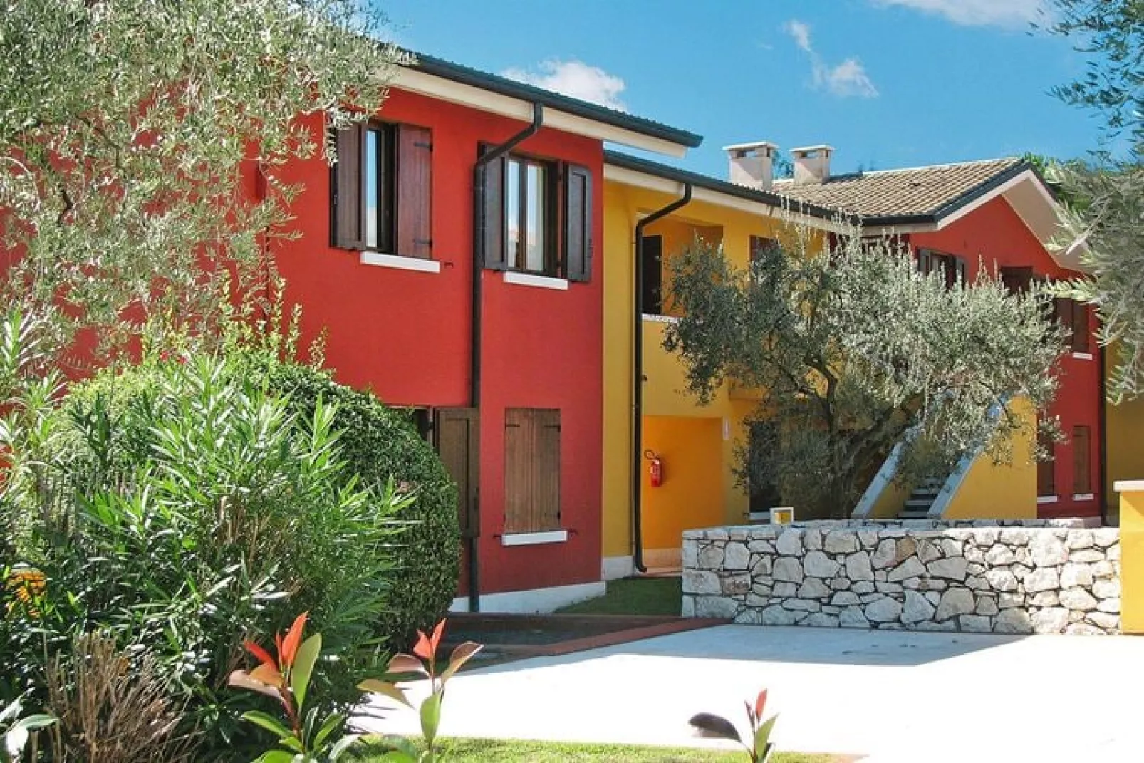 Apartments Poiano, Garda-trilo lake view-Exterior summer