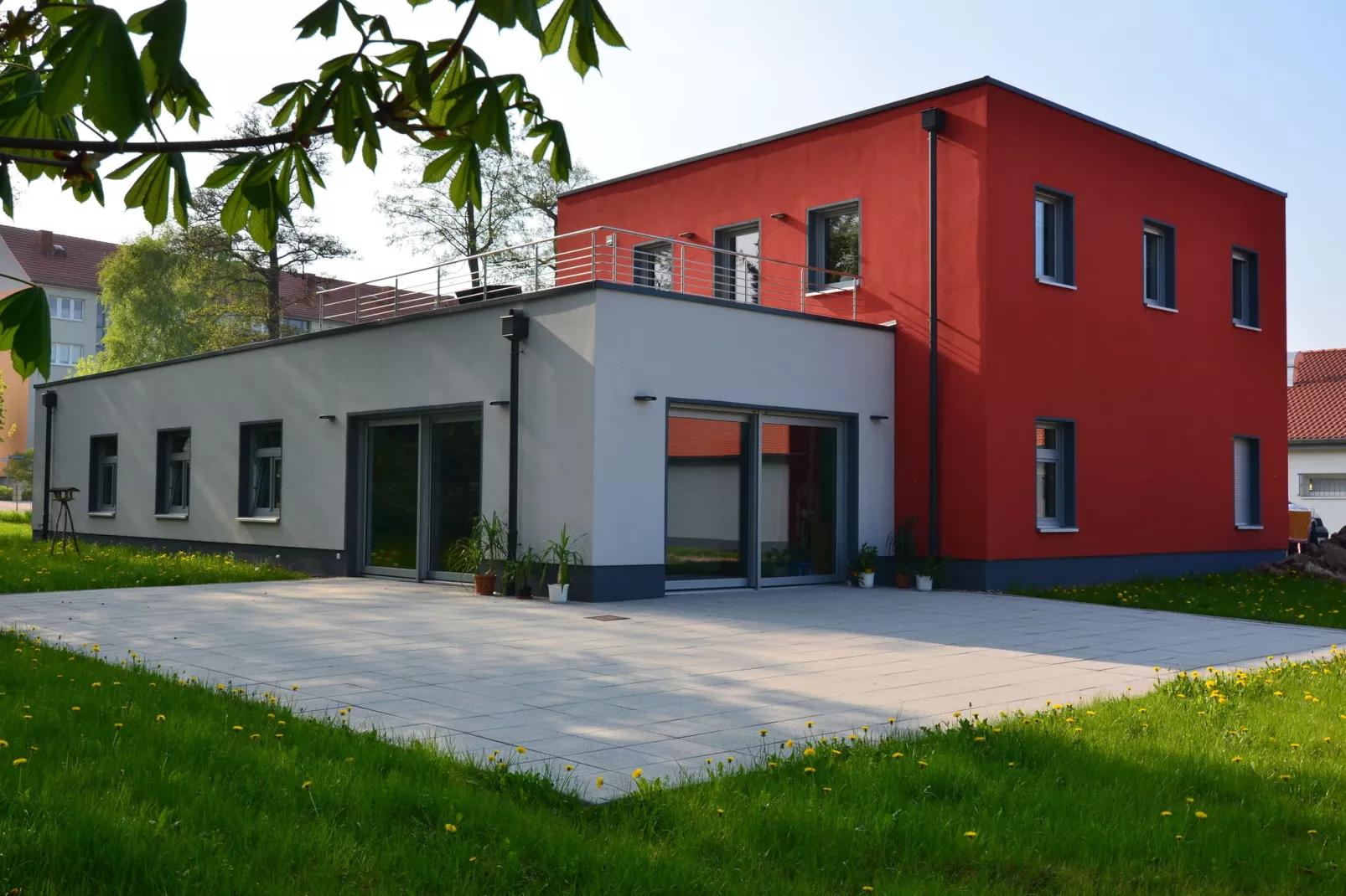 Sonnenschein-Exterior in summer