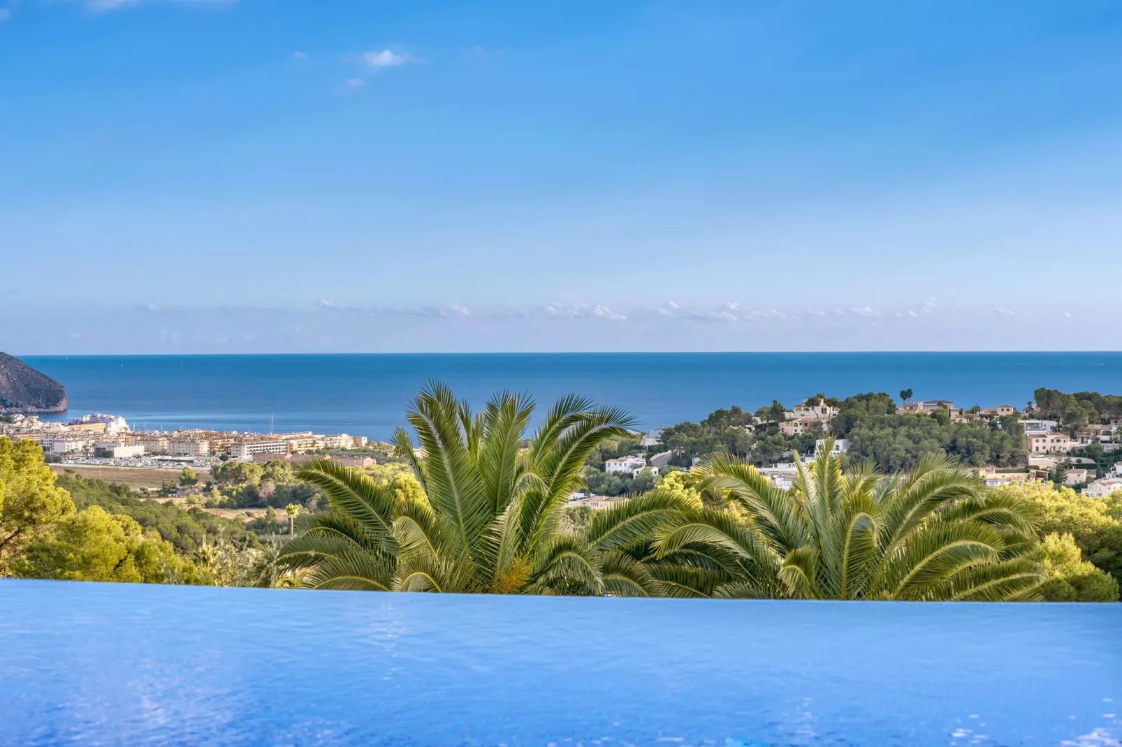 Casa Chloé-View summer