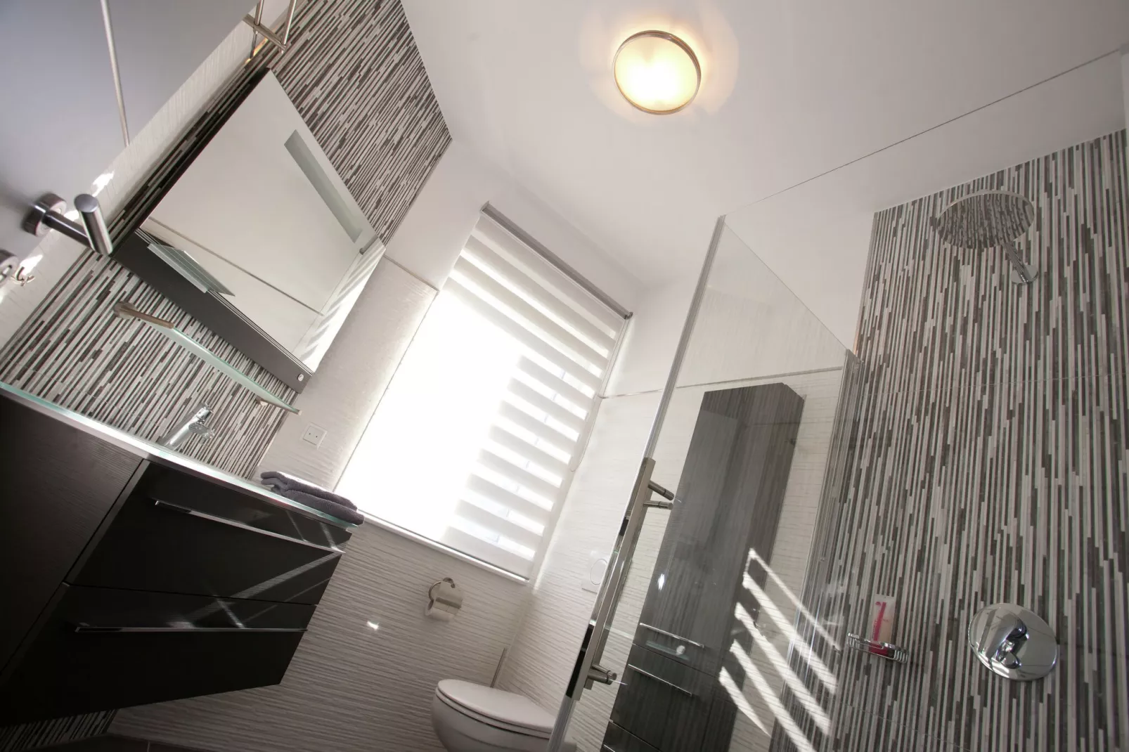 Sonnenschein-Bathroom