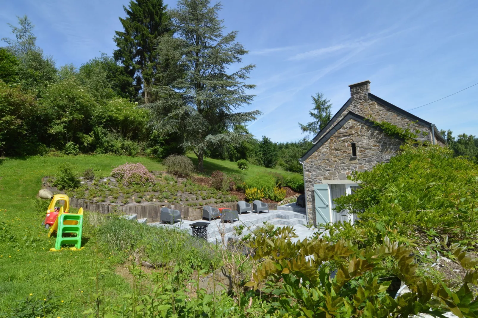 Les Herbes de Maredsous-Gardens summer