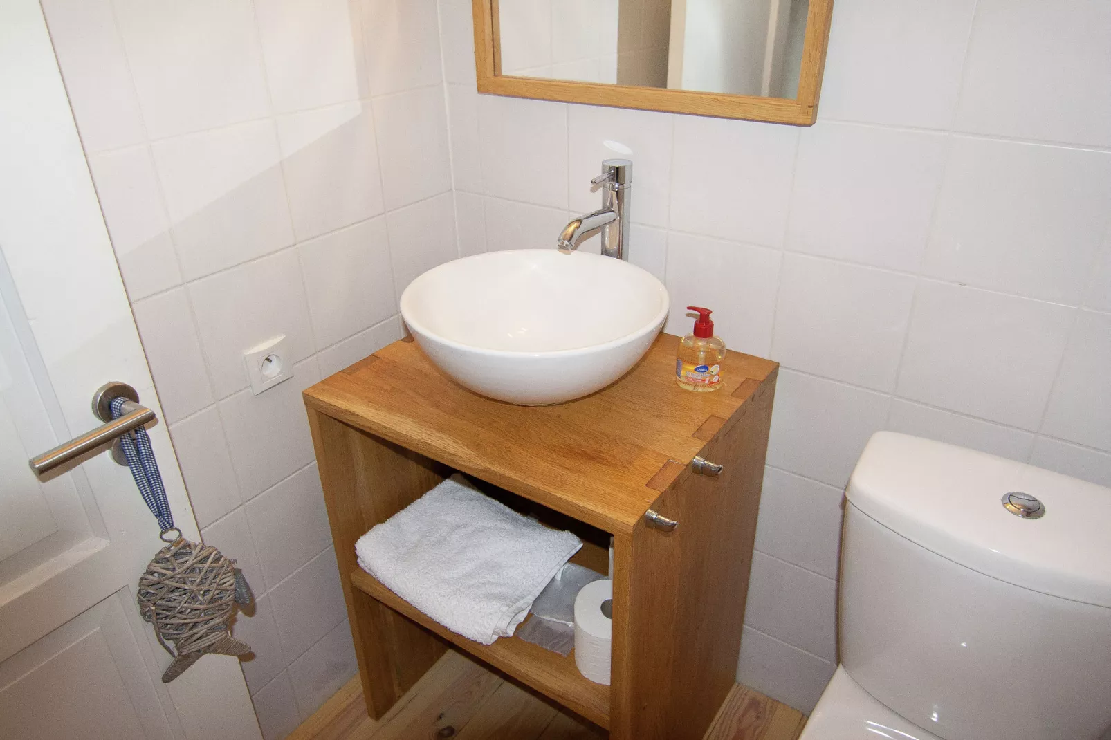 Le Castel-Bathroom