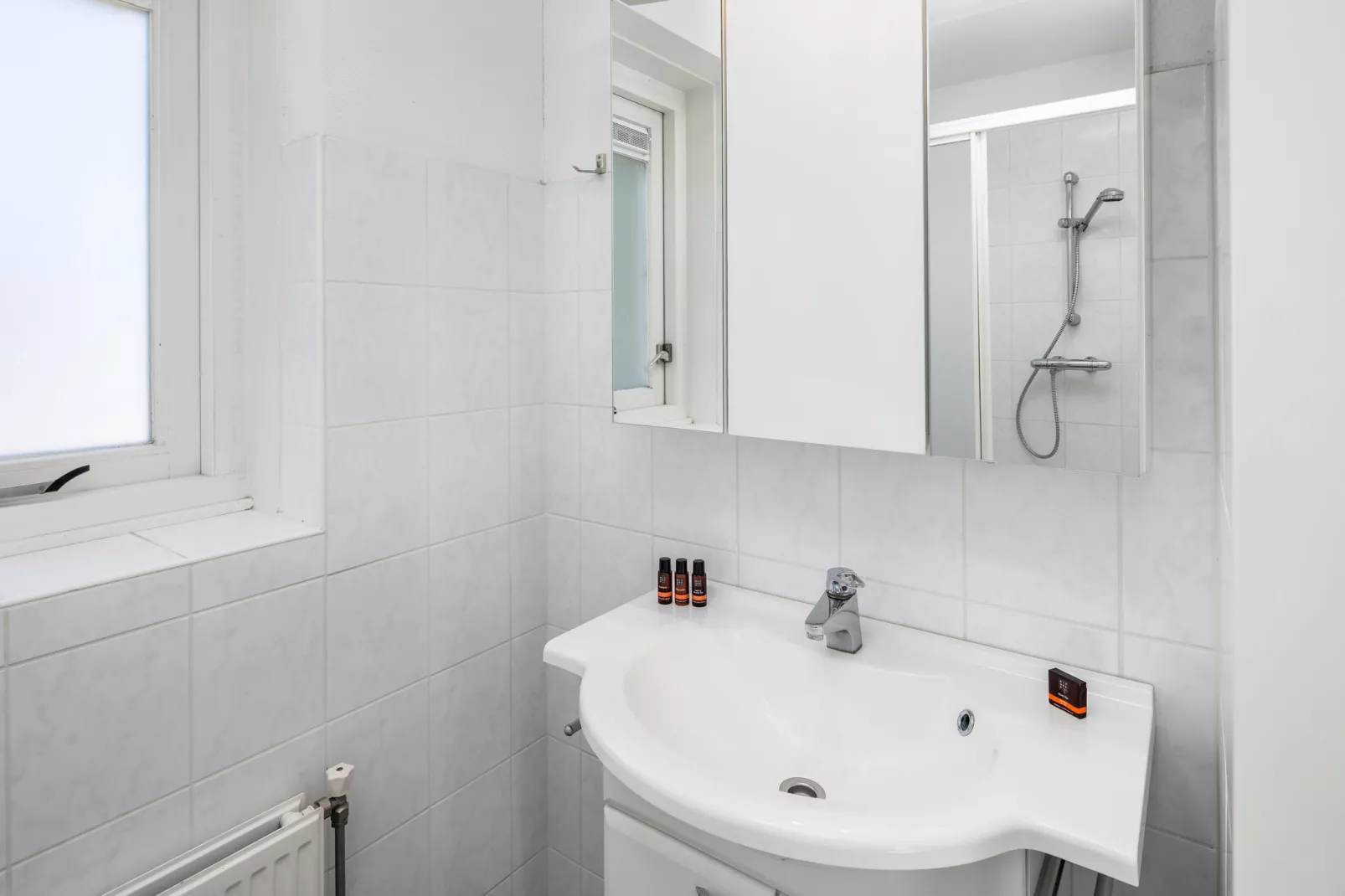 Aquadelta 32-Bathroom