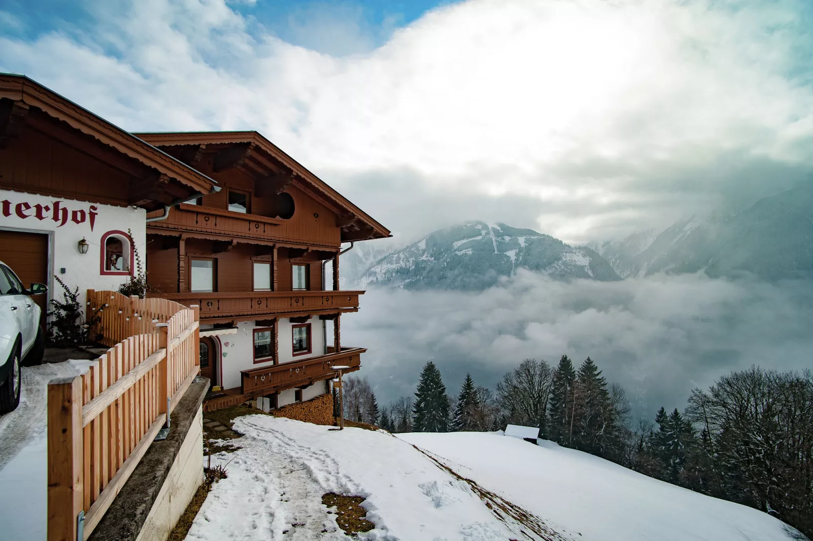 Honsnerhof-Exterior winter
