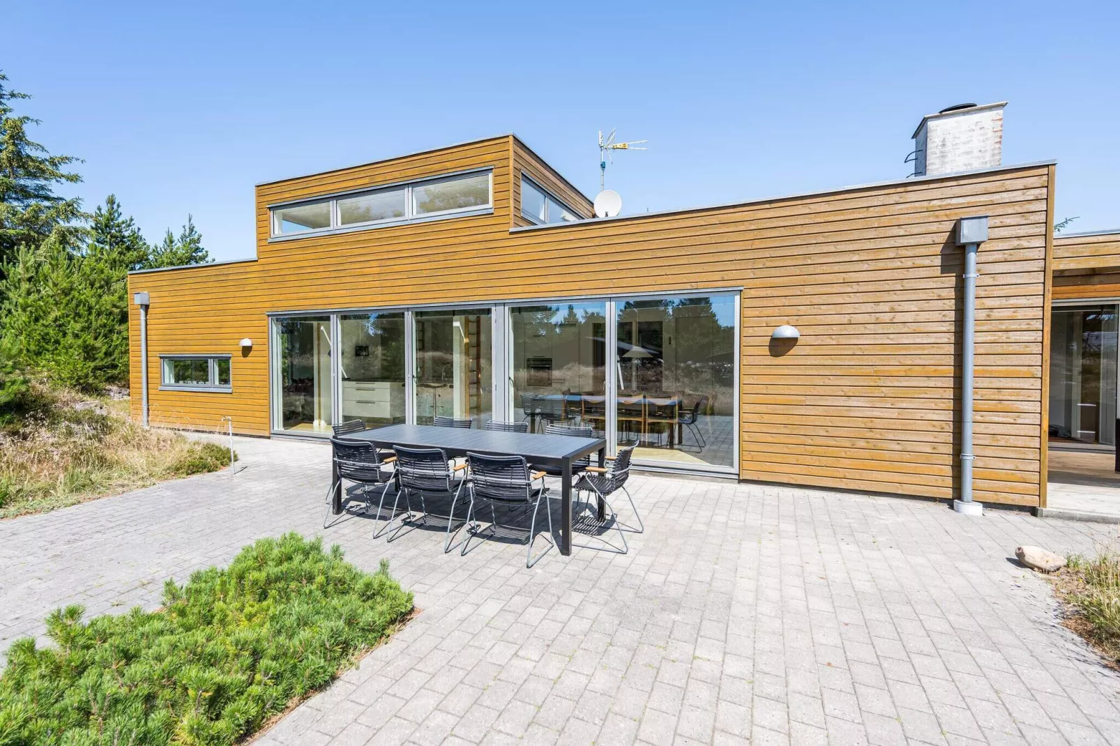 6 person holiday home in Henne