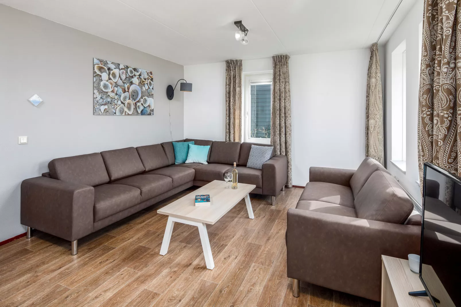 Aquadelta 33-Living room