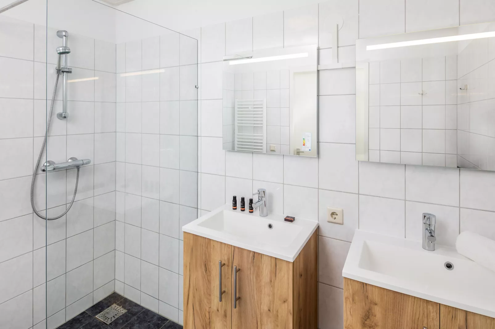 Aquadelta 33-Bathroom