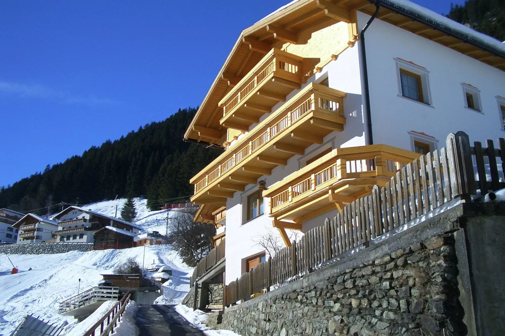Haus Gandle-Exterior winter