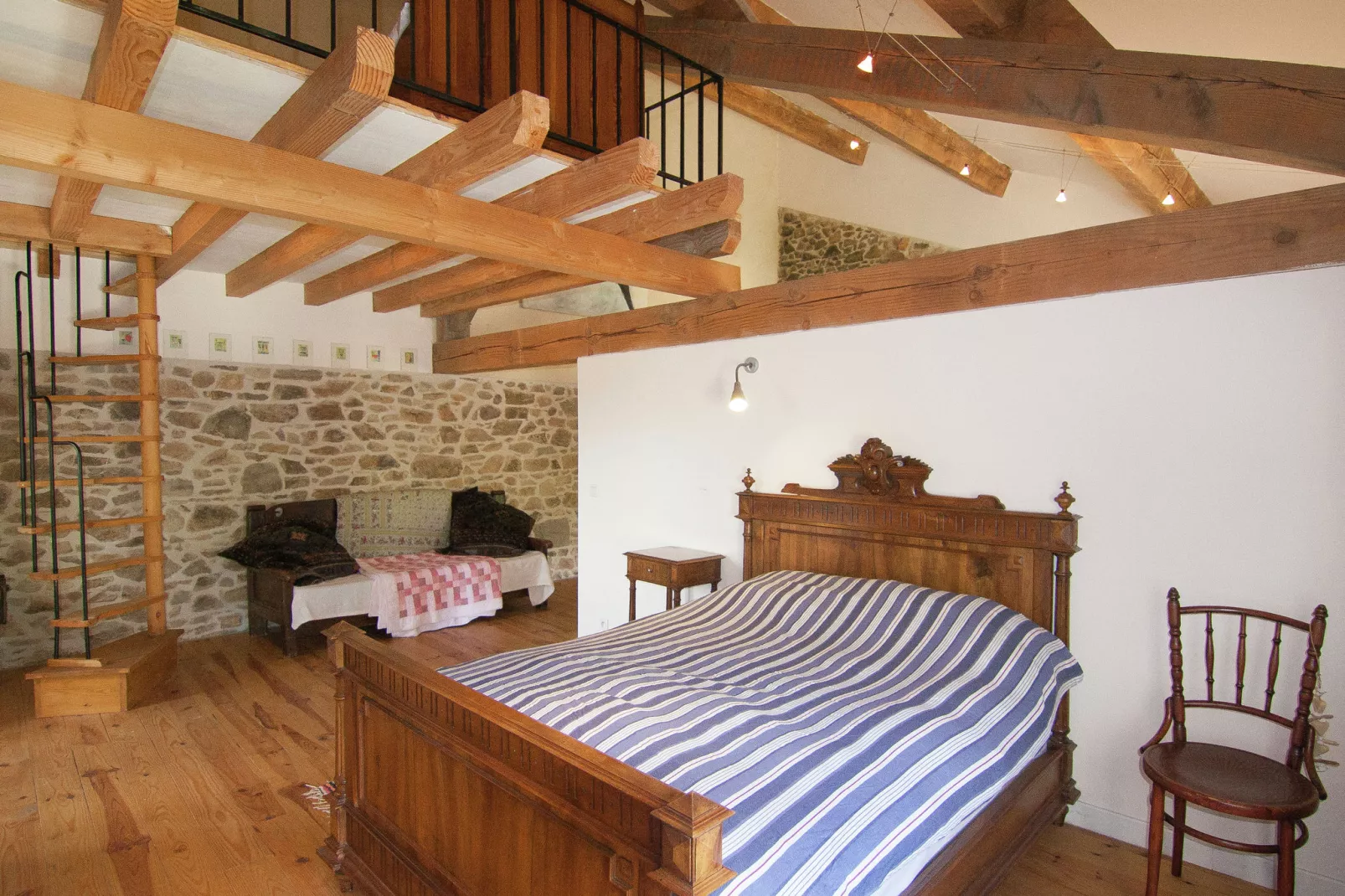 La Belle Cour-Bedroom