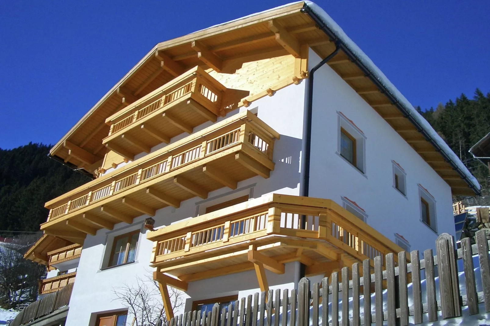 Haus Gandle-Exterior winter