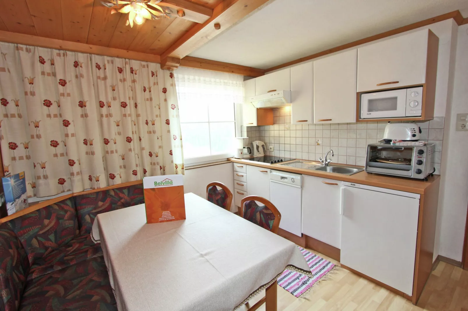 Haus Gandle-Kitchen