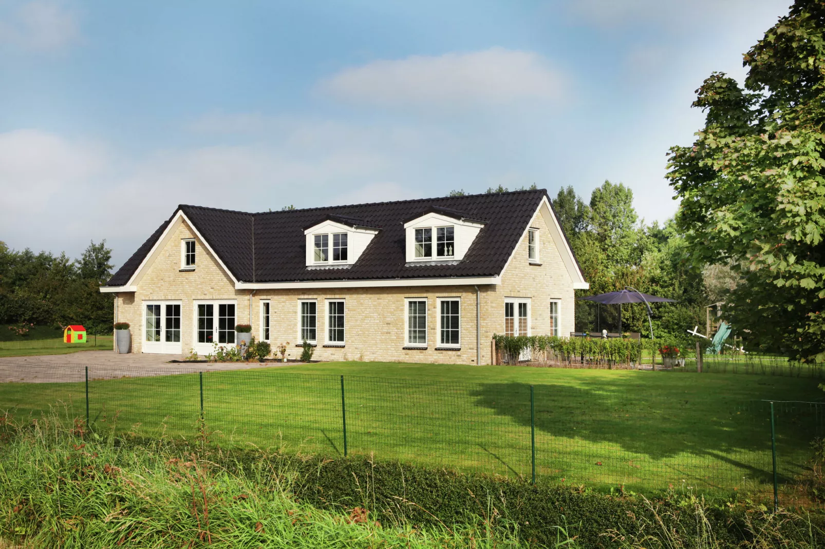 Scoreldame 8-persoons-Exterior summer