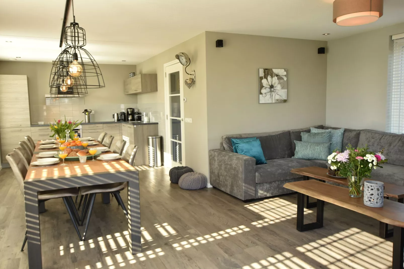 Scoreldame 8-persoons-Living room