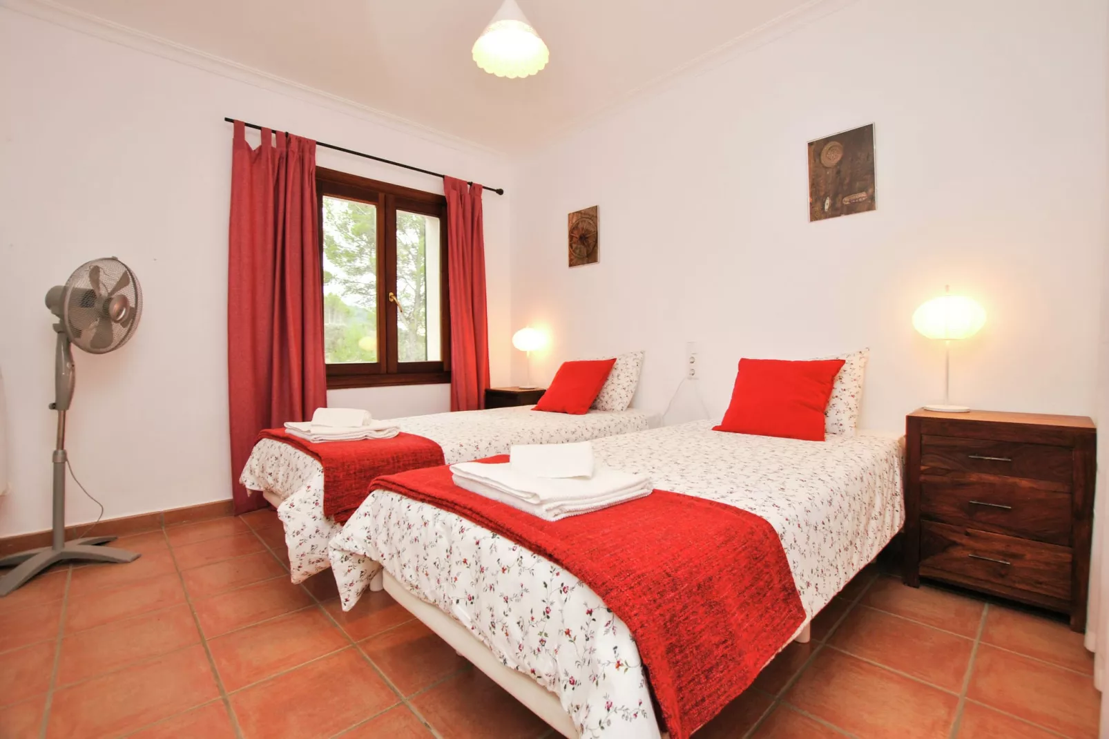 Es Costeret-Bedroom