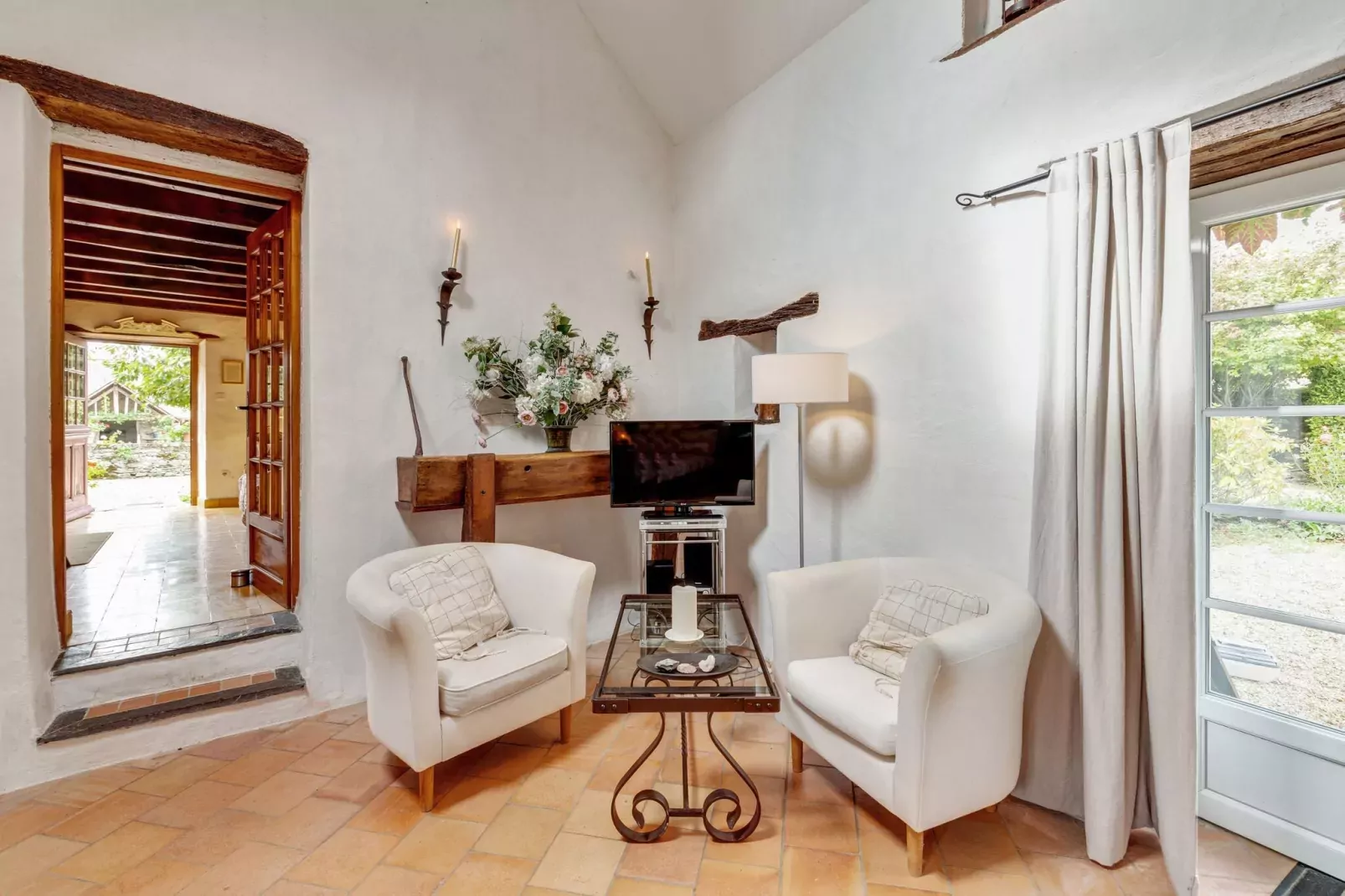 Maison de vacances St Laurent des Mortiers-Wohnzimmer