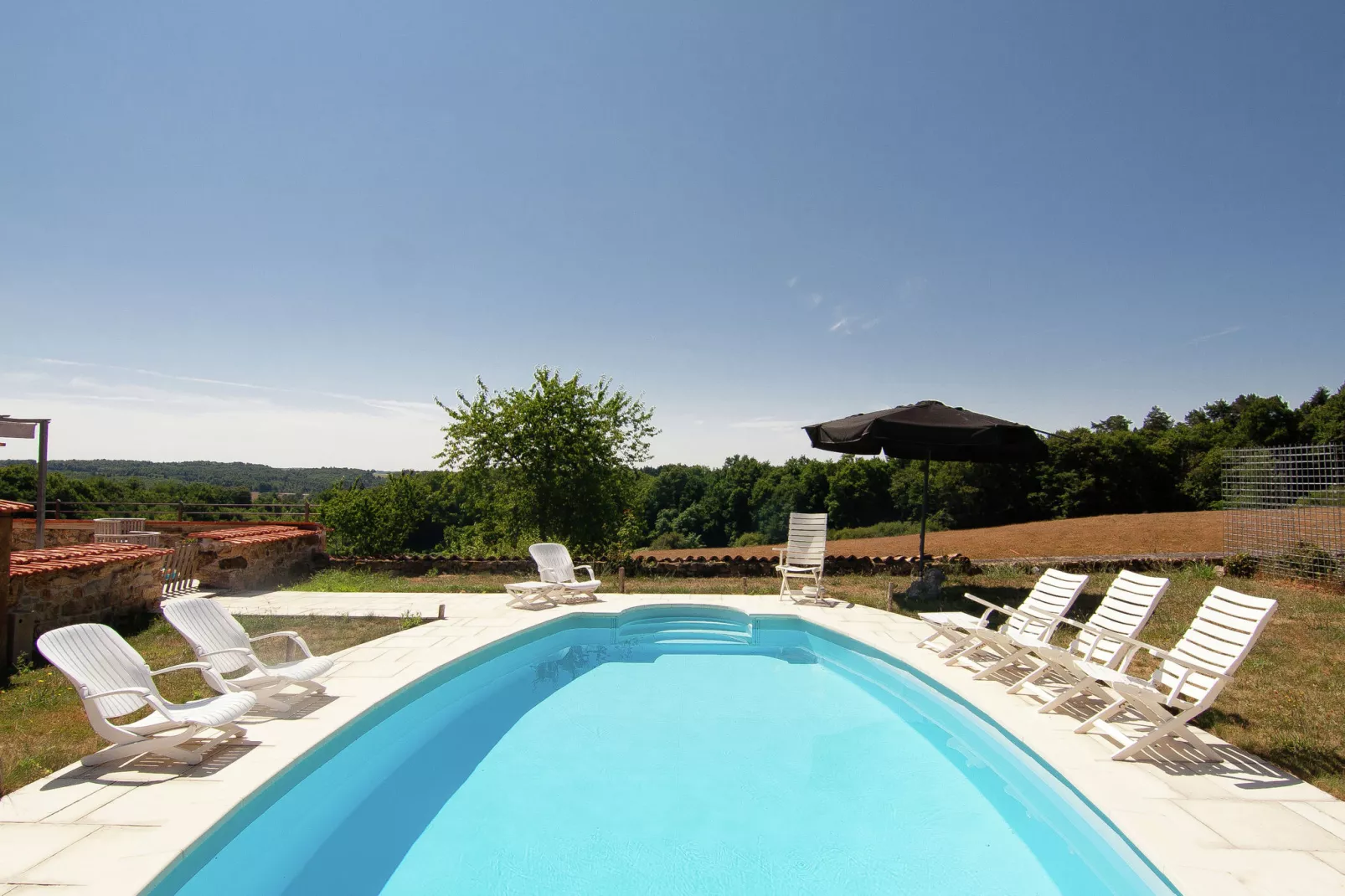 Le Triangle-Piscine