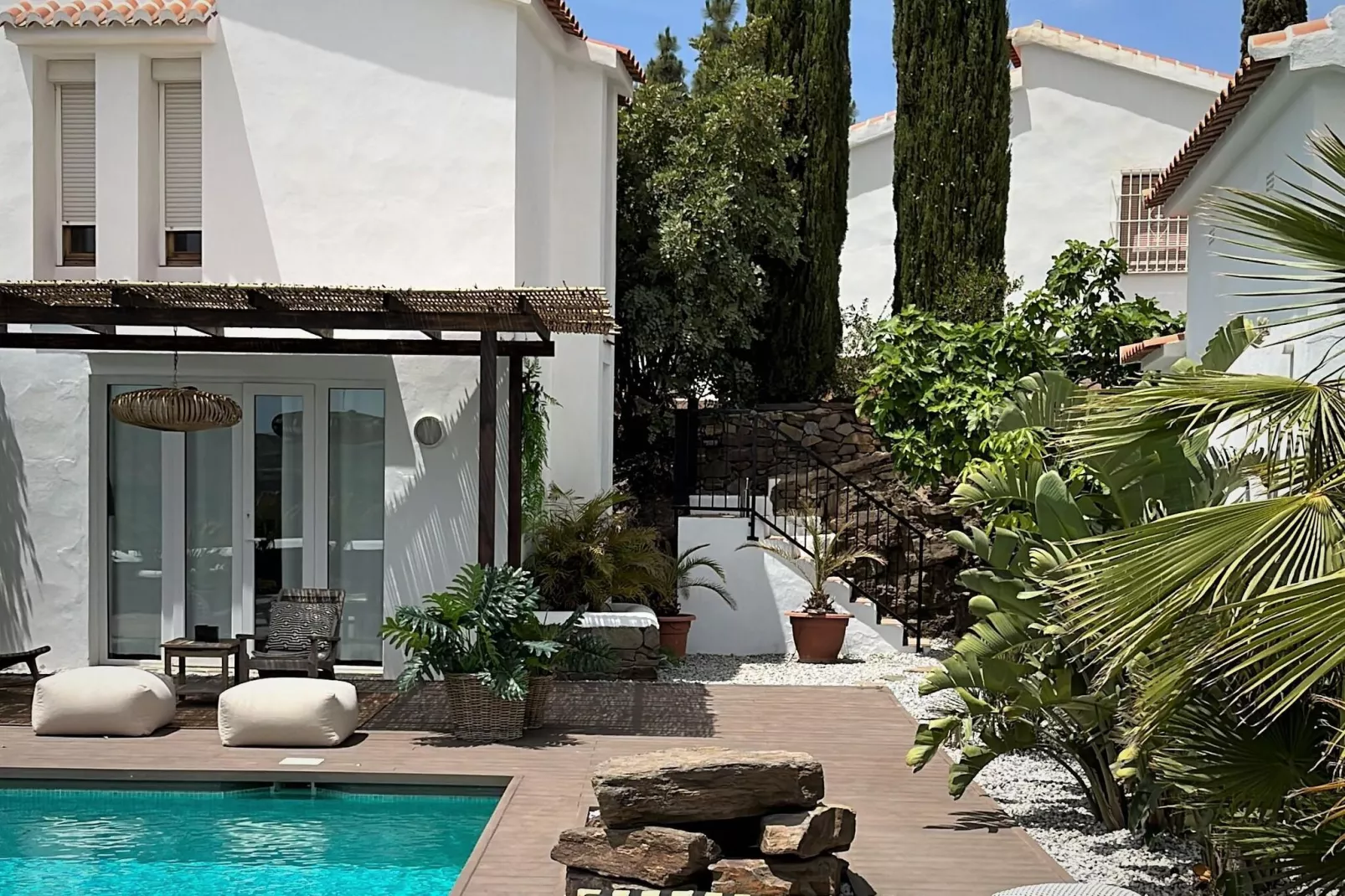 Villa Aurora-Exterior summer