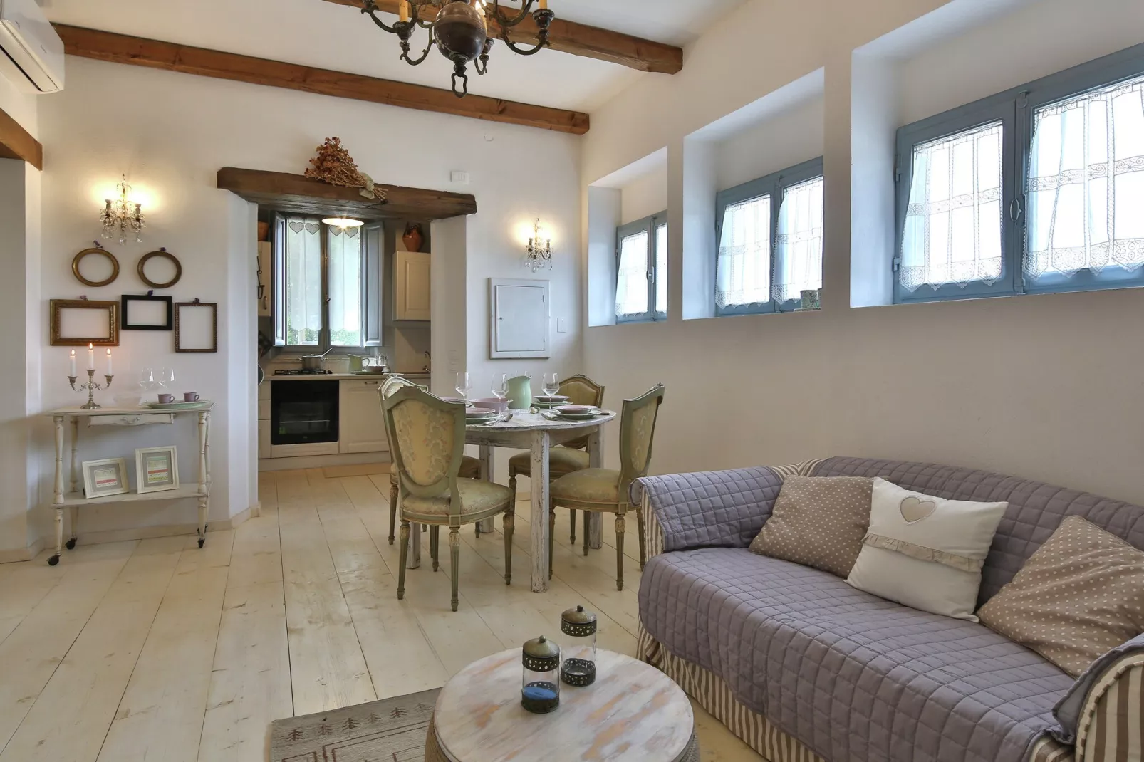 Nido-Living room