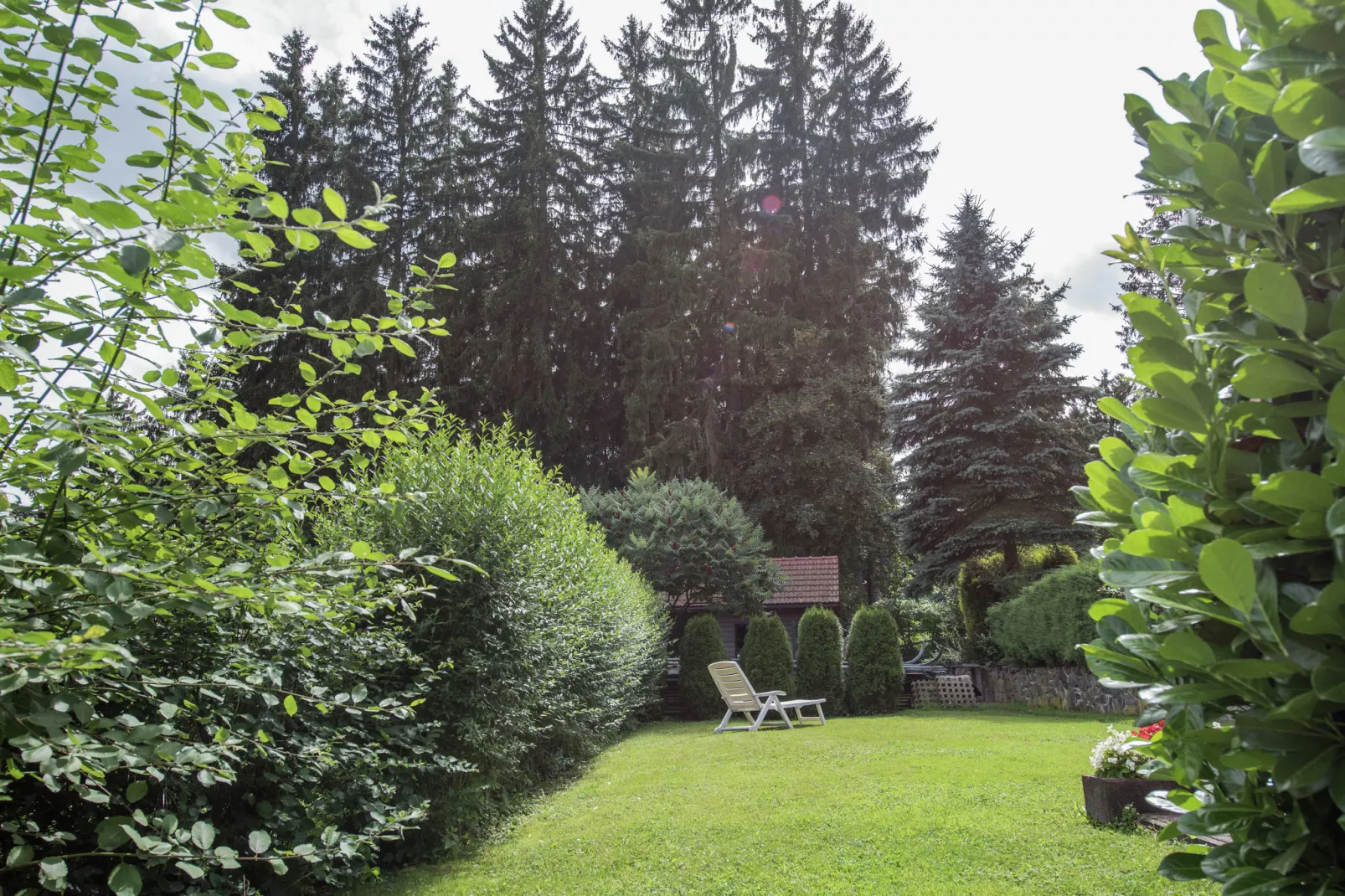 Ferienhaus im Thüringer Wald-Gardens summer