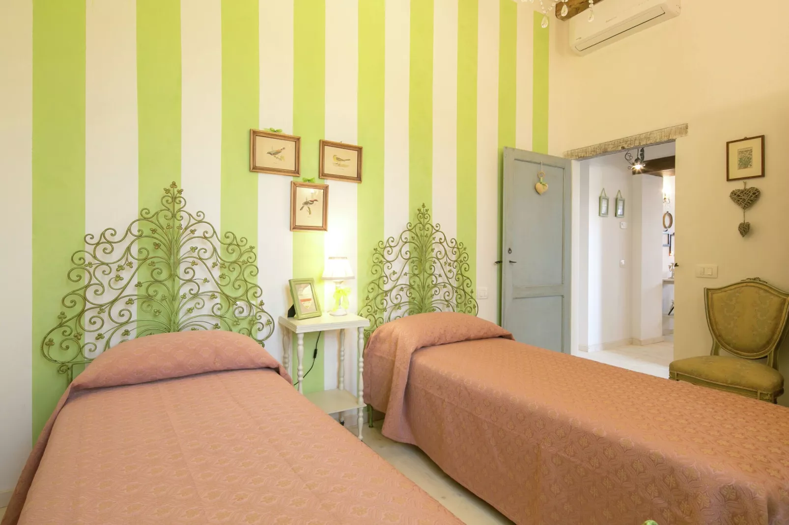 Nido-Bedroom