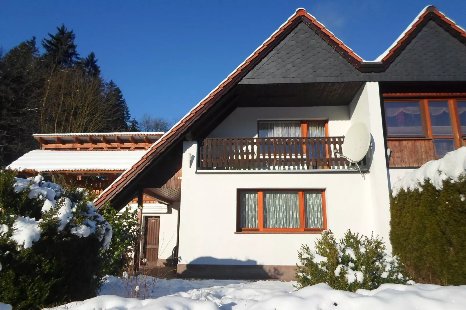 Ferienhaus im Thüringer Wald-Exterior winter