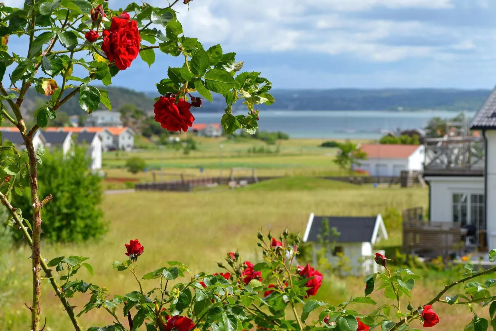 Seaside Charm in Hoviksnas-By Traum-Not tagged