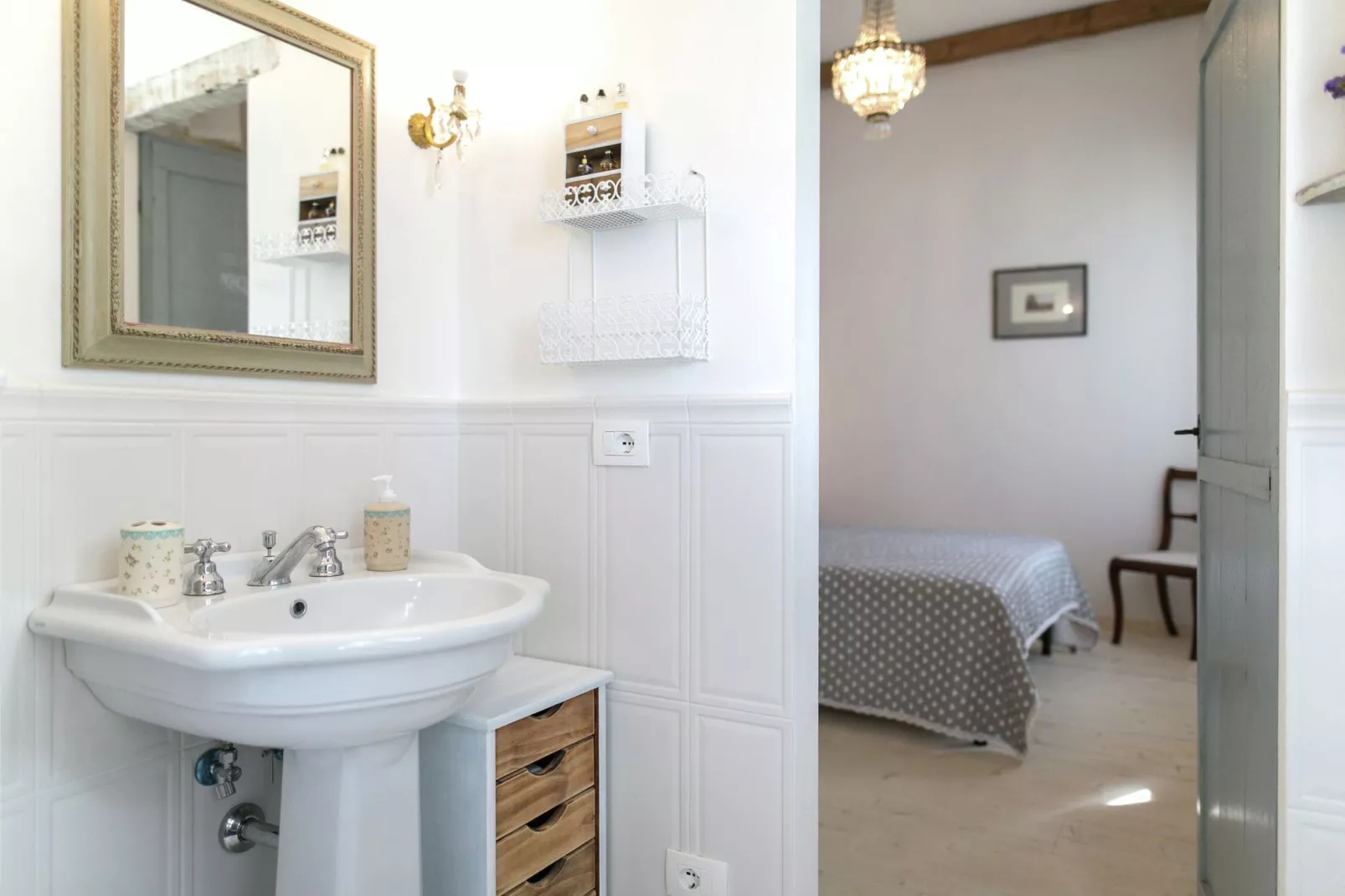 Nido-Bathroom