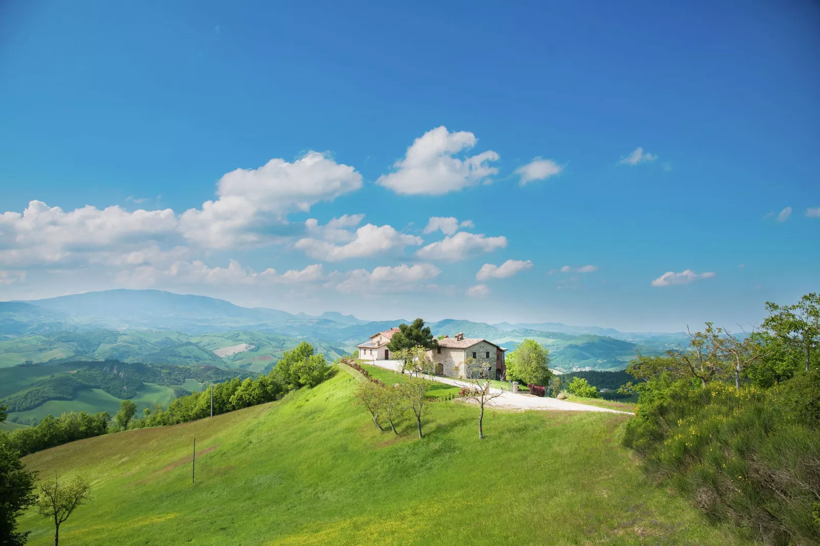 Borgo Uno-Exterior summer