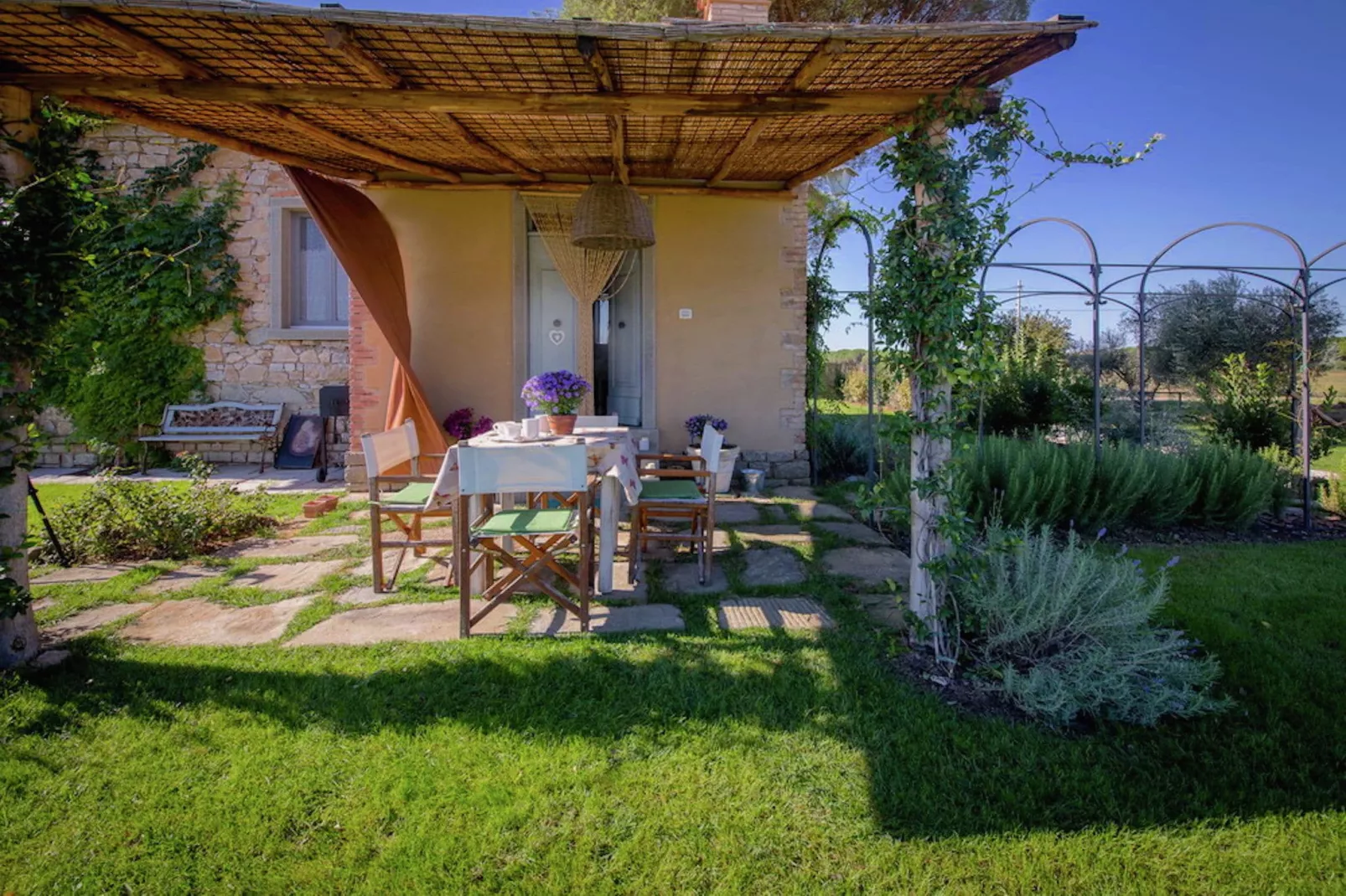 Nido-Terrace balcony