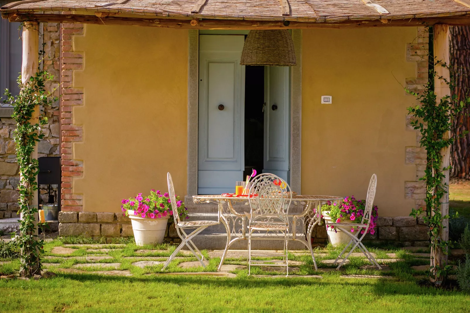 Nido-Terrace balcony