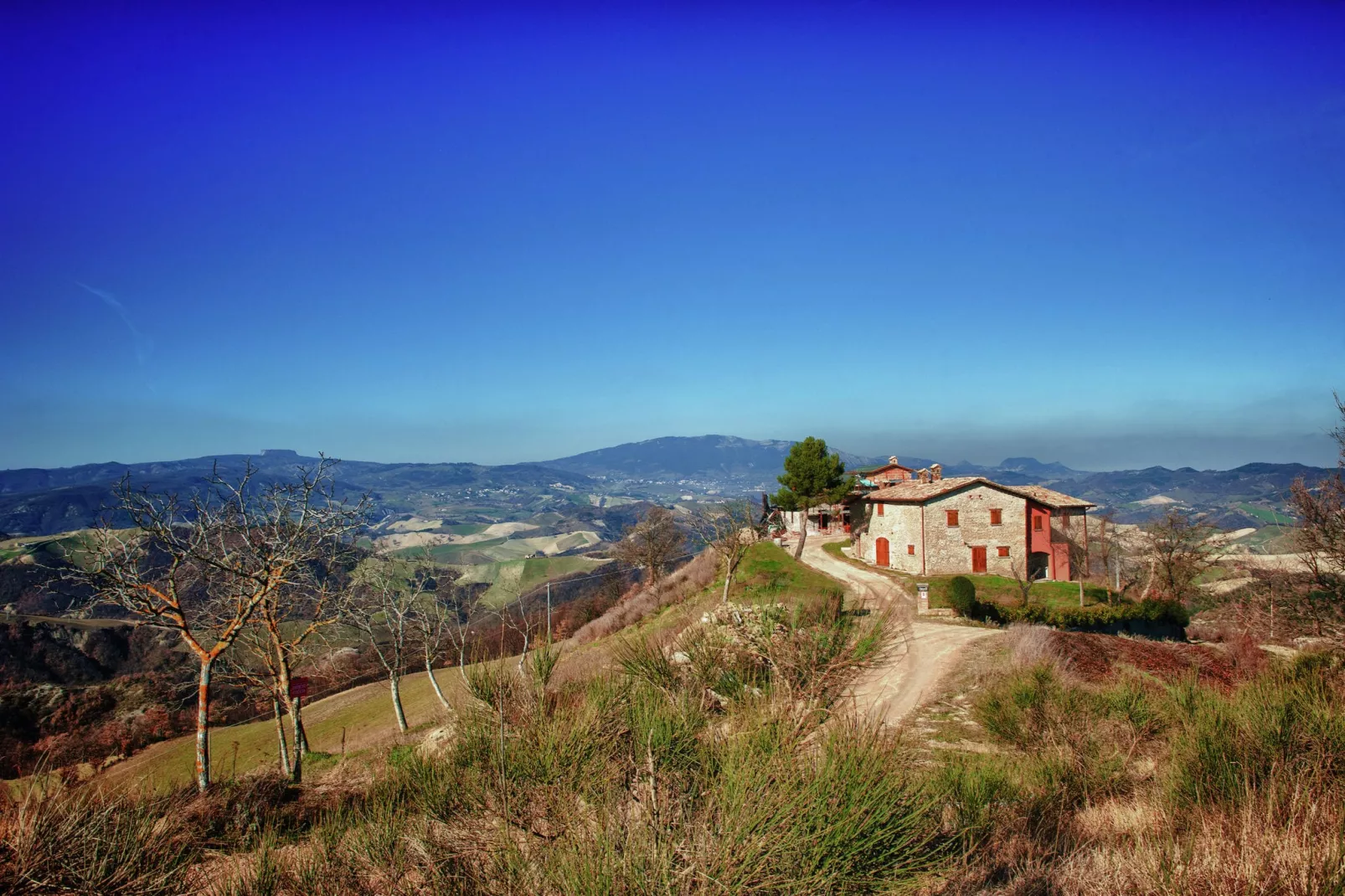 Borgo Uno-Exterior summer
