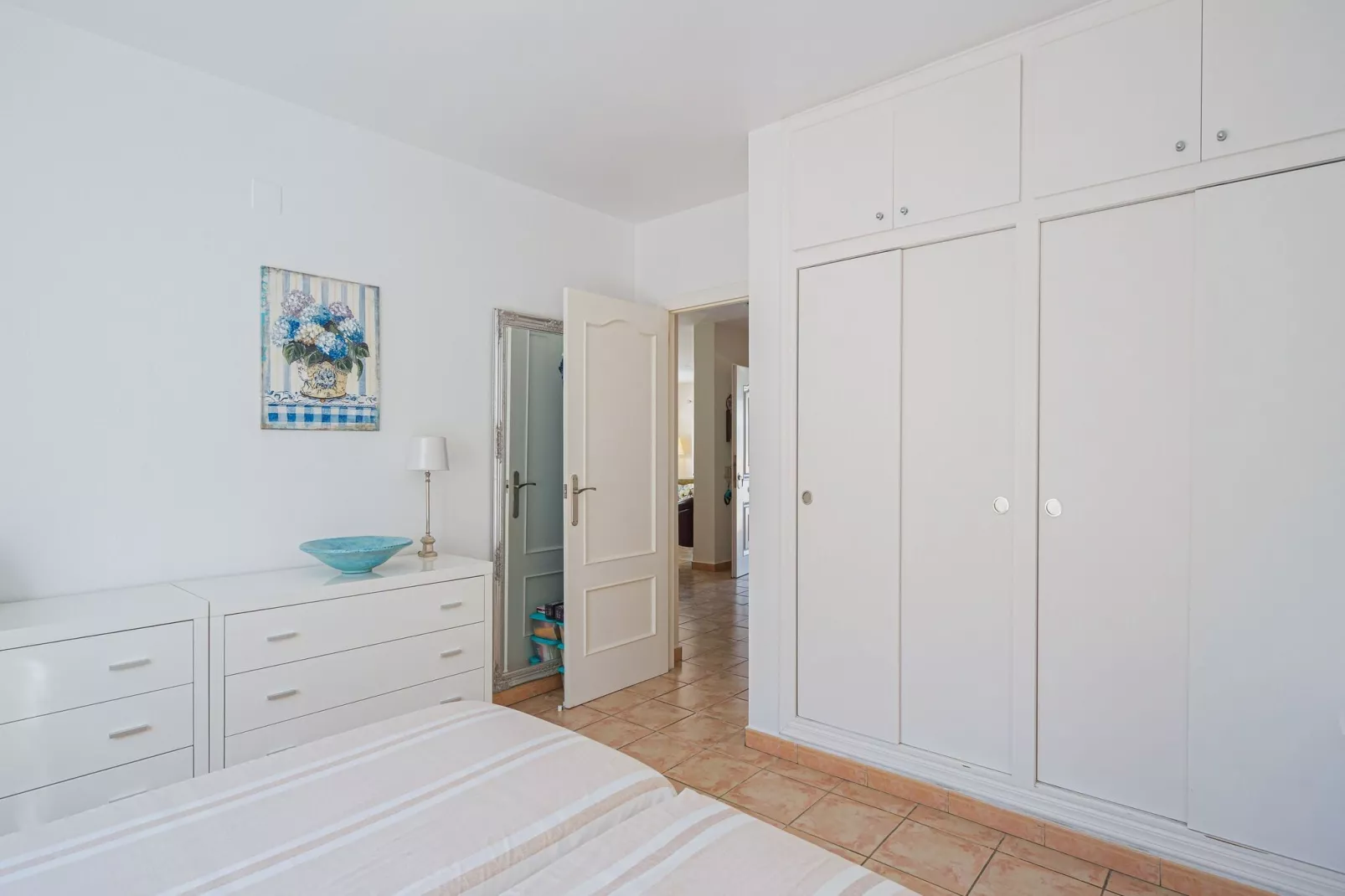 VILLA BUSOT-Bedroom