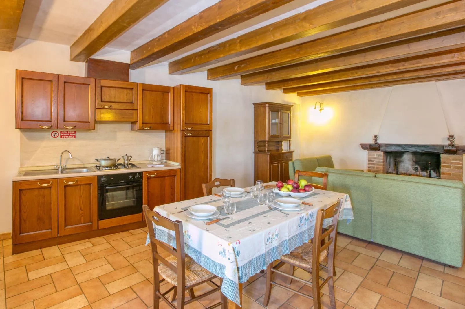 Borgo Uno-Kitchen