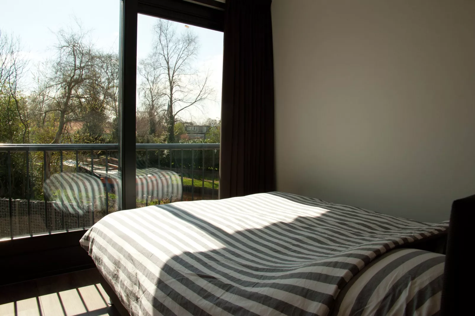 Aan de Friese Meren-Bedroom