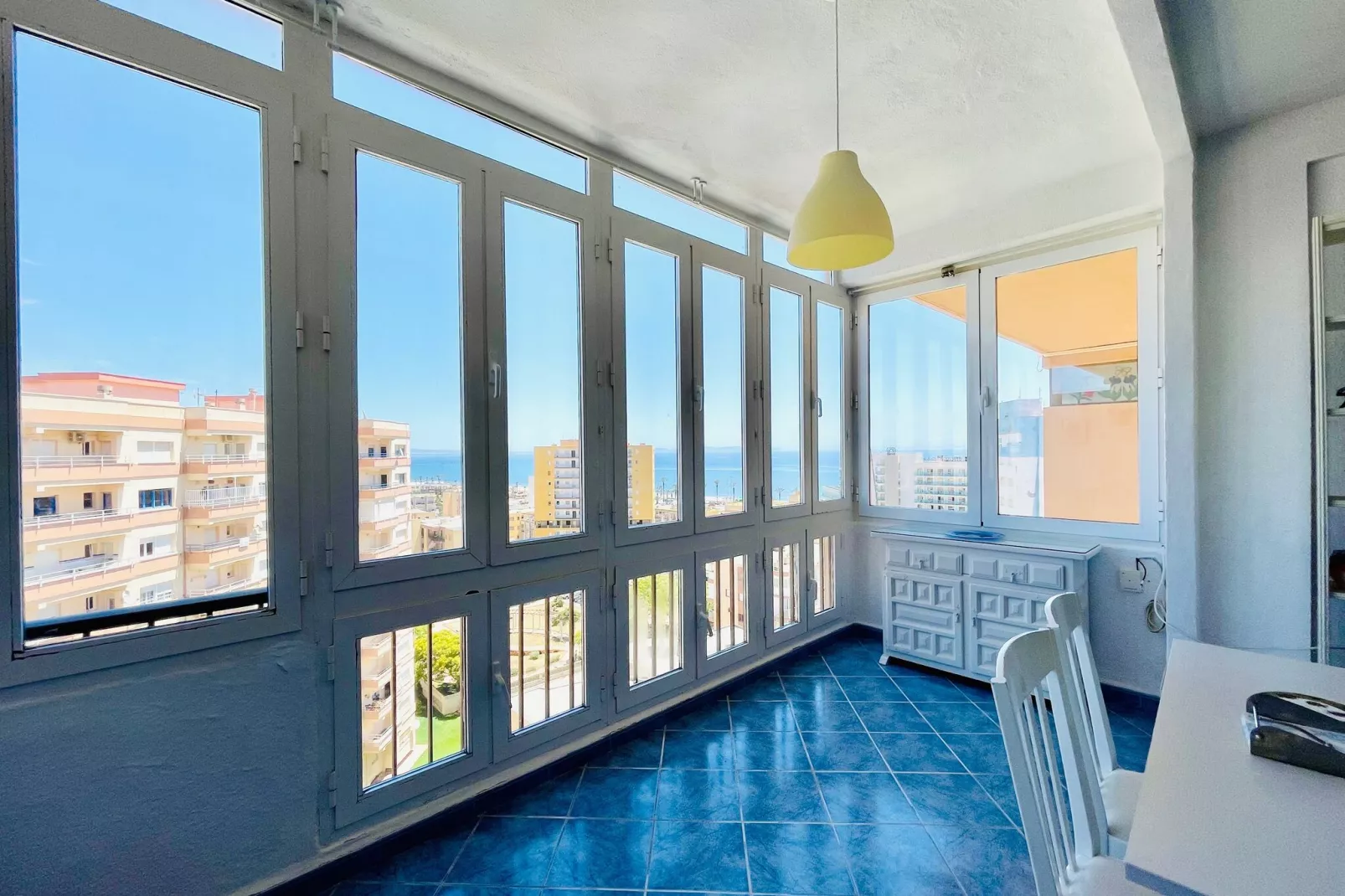 Concordia 1002-Living room