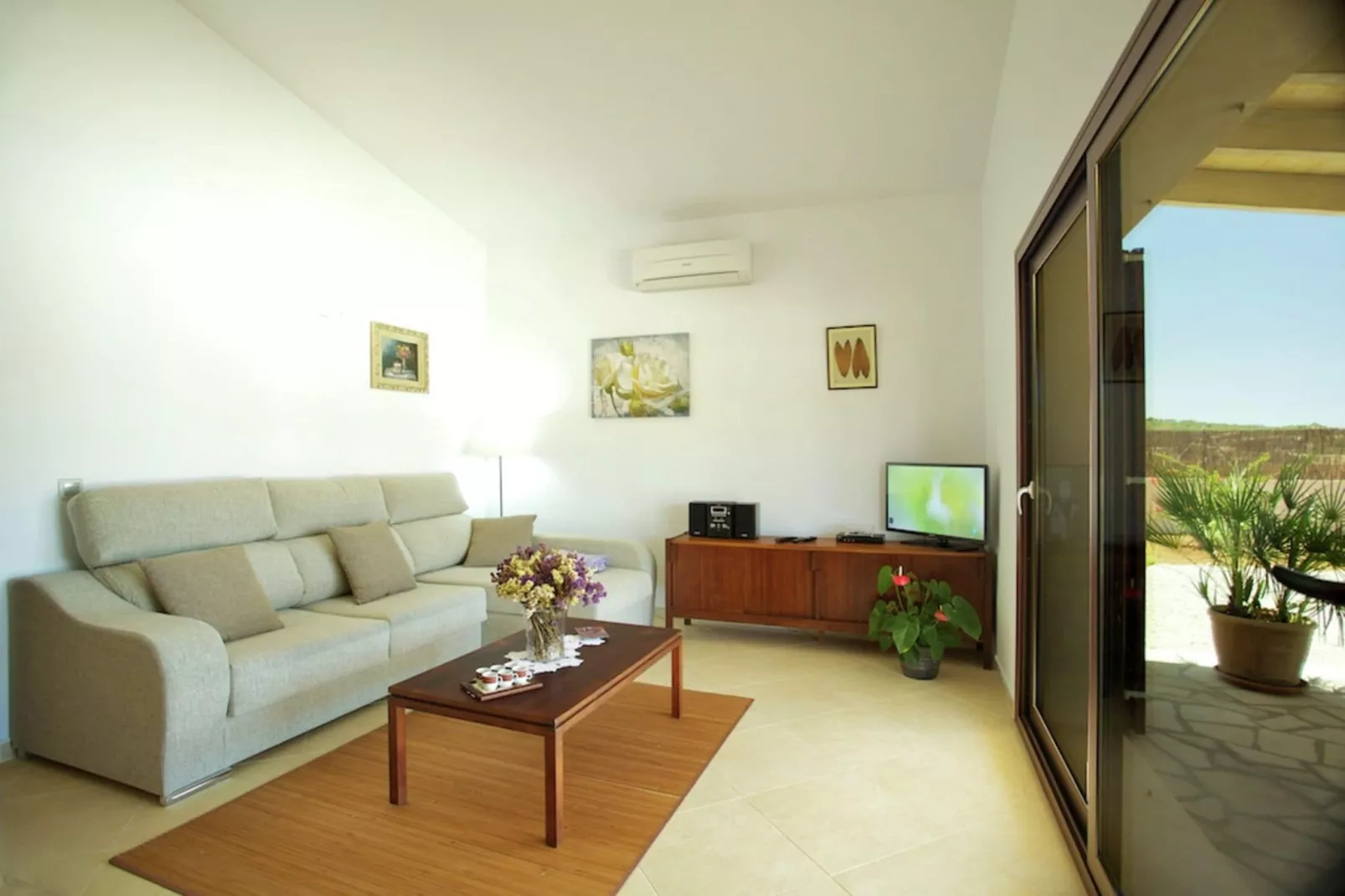 Can Melis-Living room