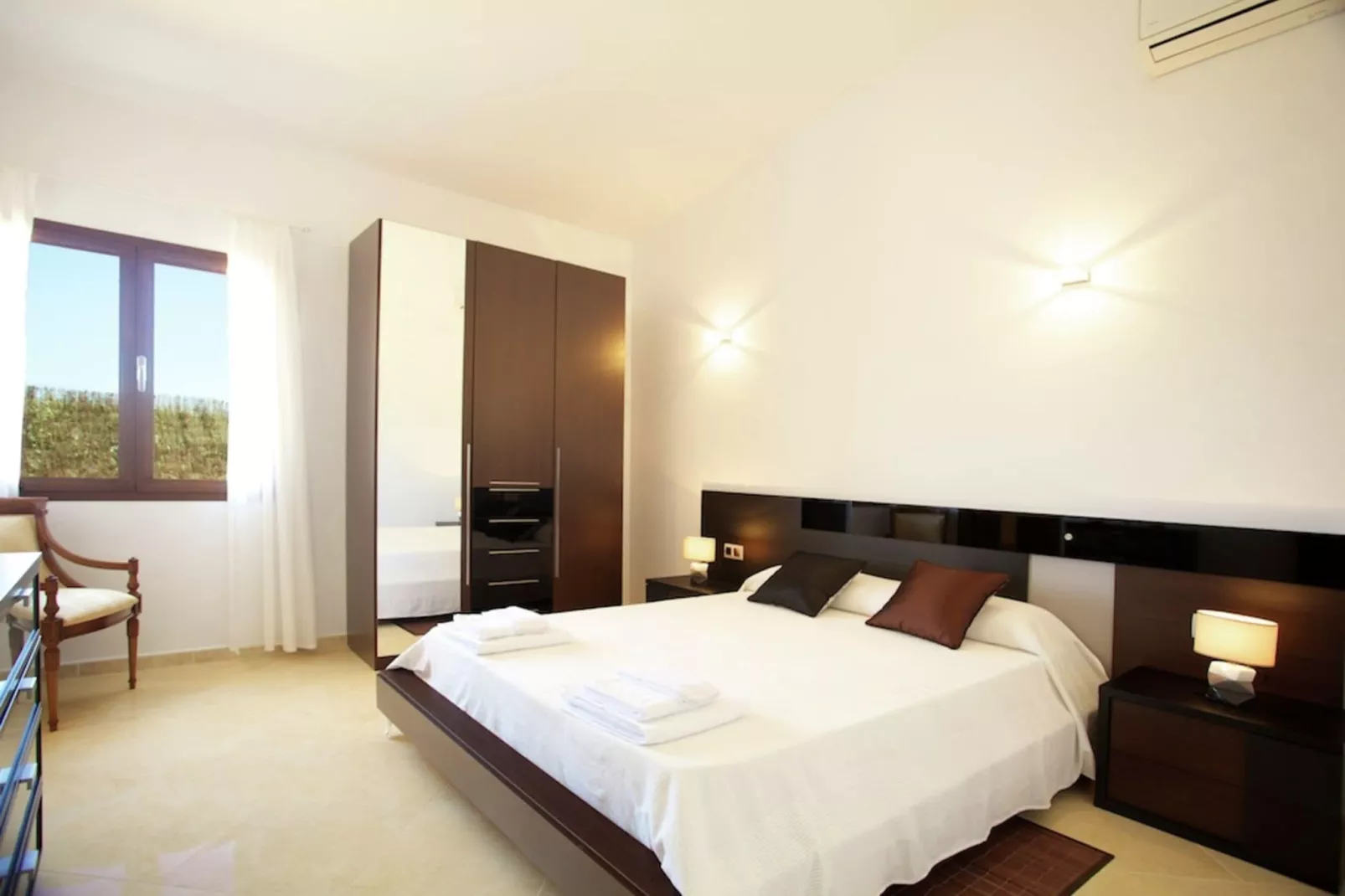 Can Melis-Bedroom