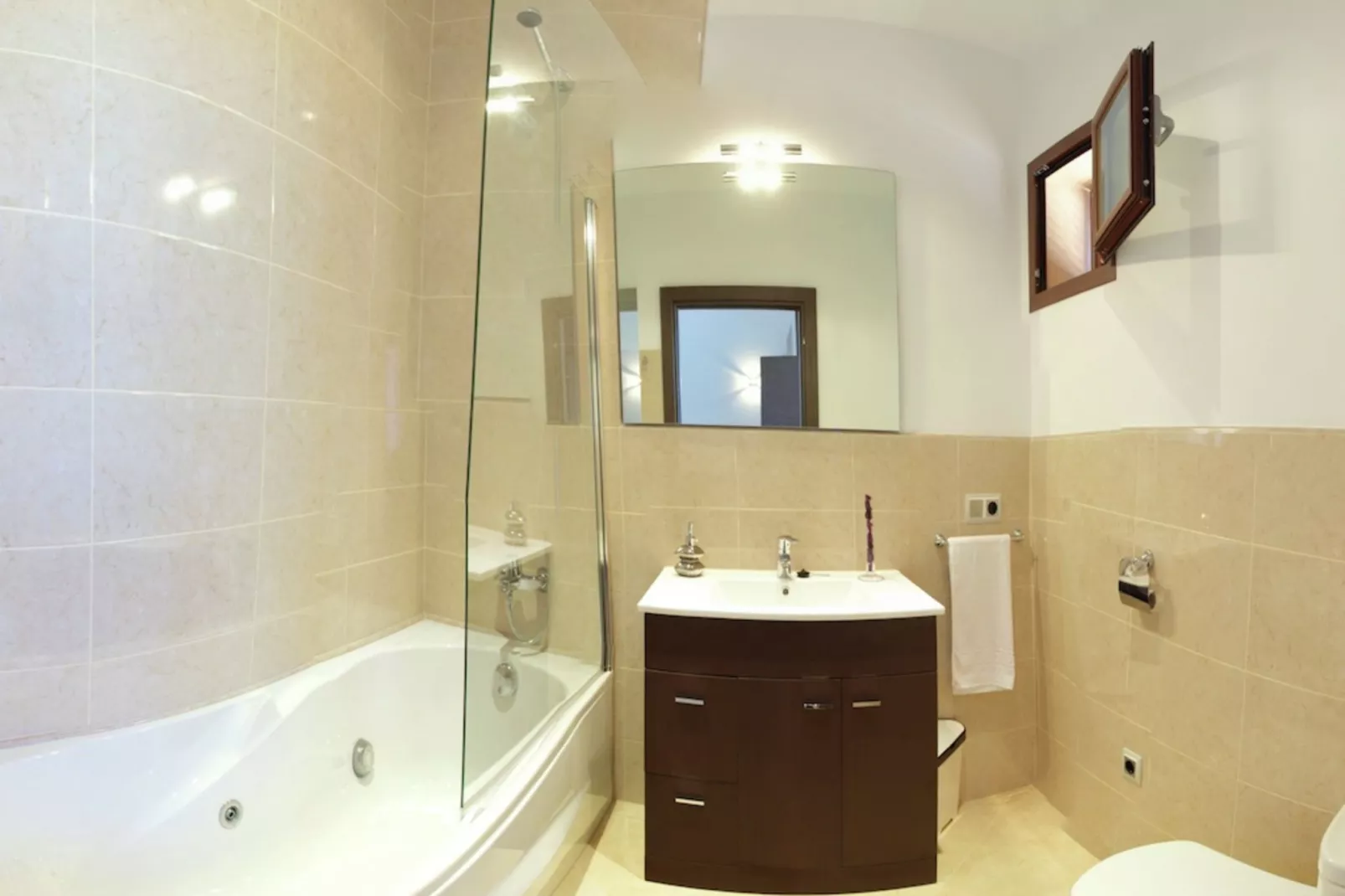 Can Melis-Bathroom