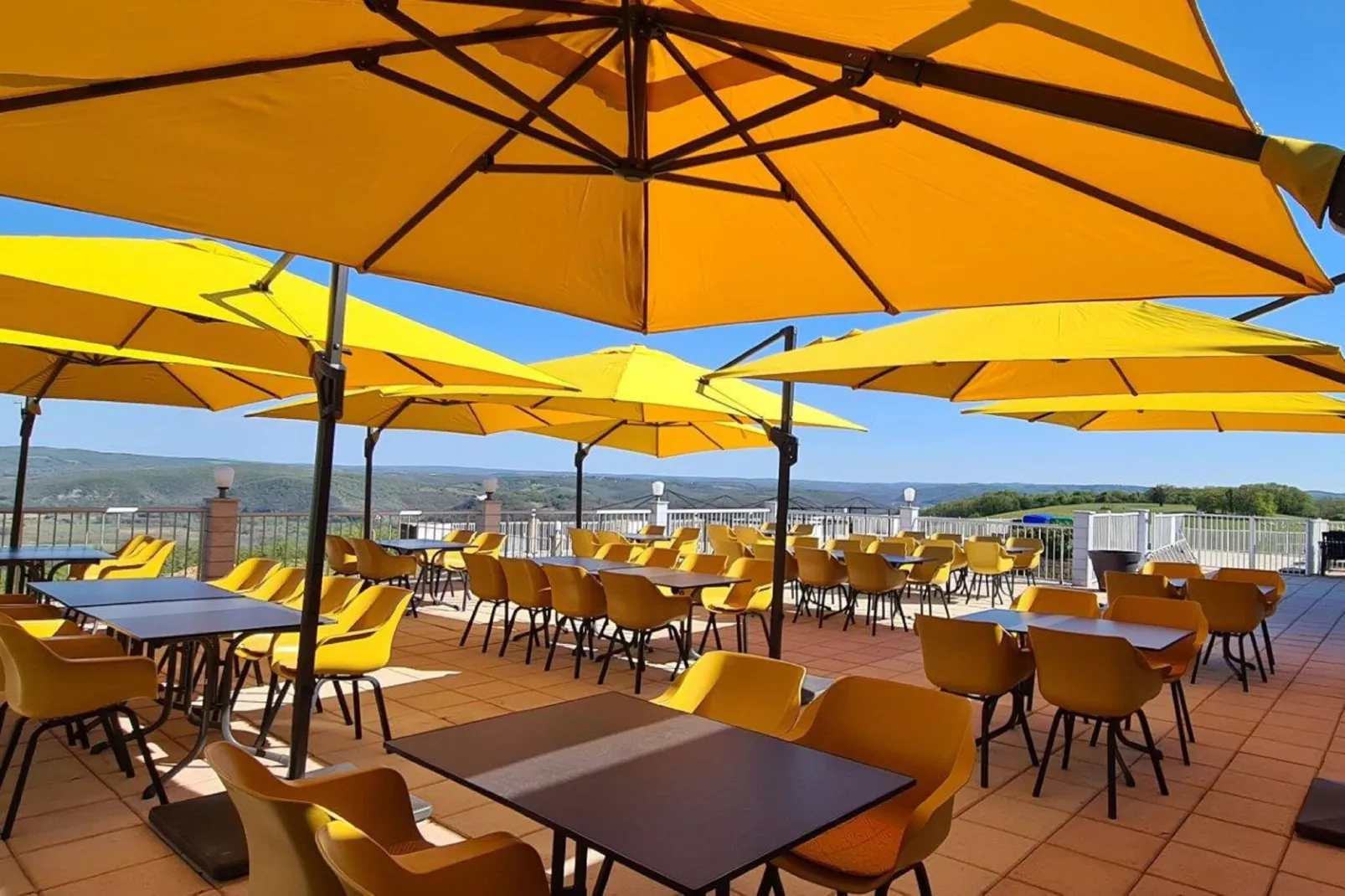 Domaine de Lanzac 1-Terrace balcony
