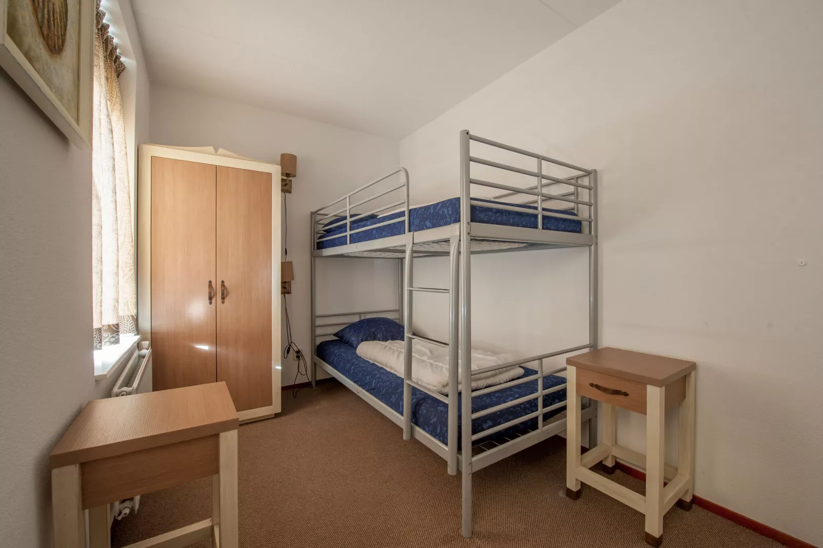 Aquadelta 38-Bedroom