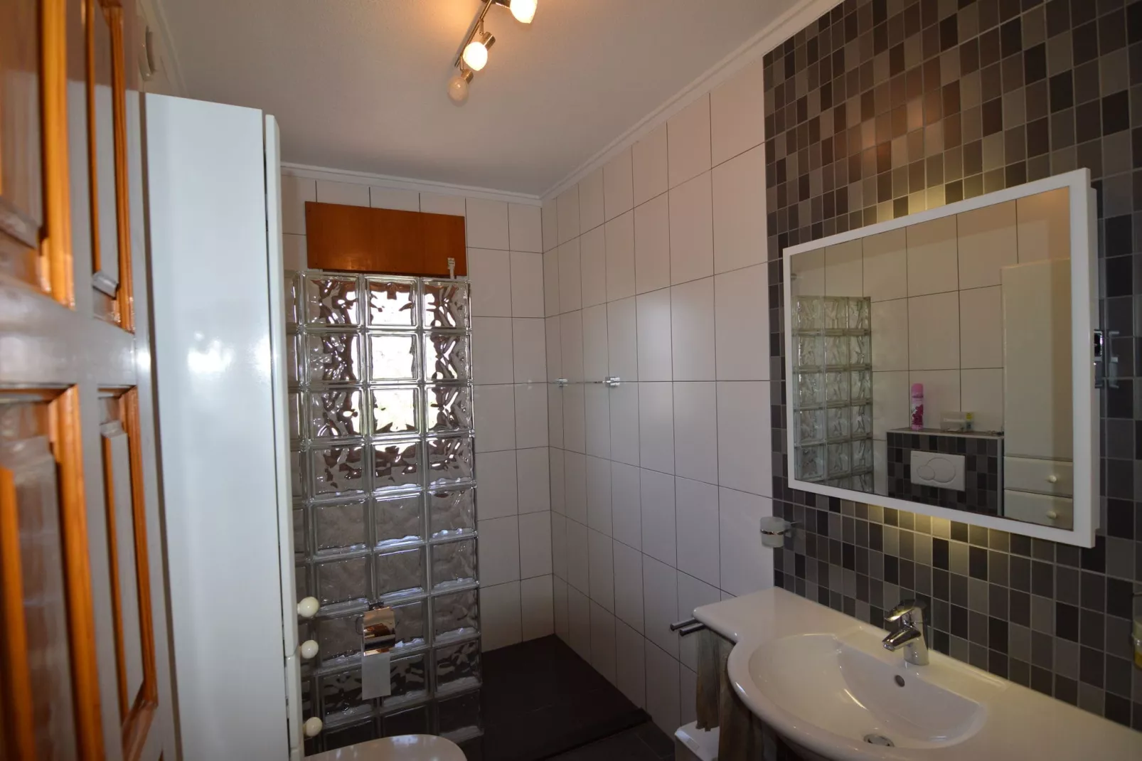 Casa Fien-Bathroom