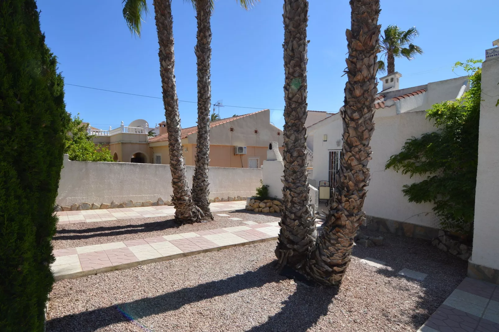Casa Fien-Gardens summer